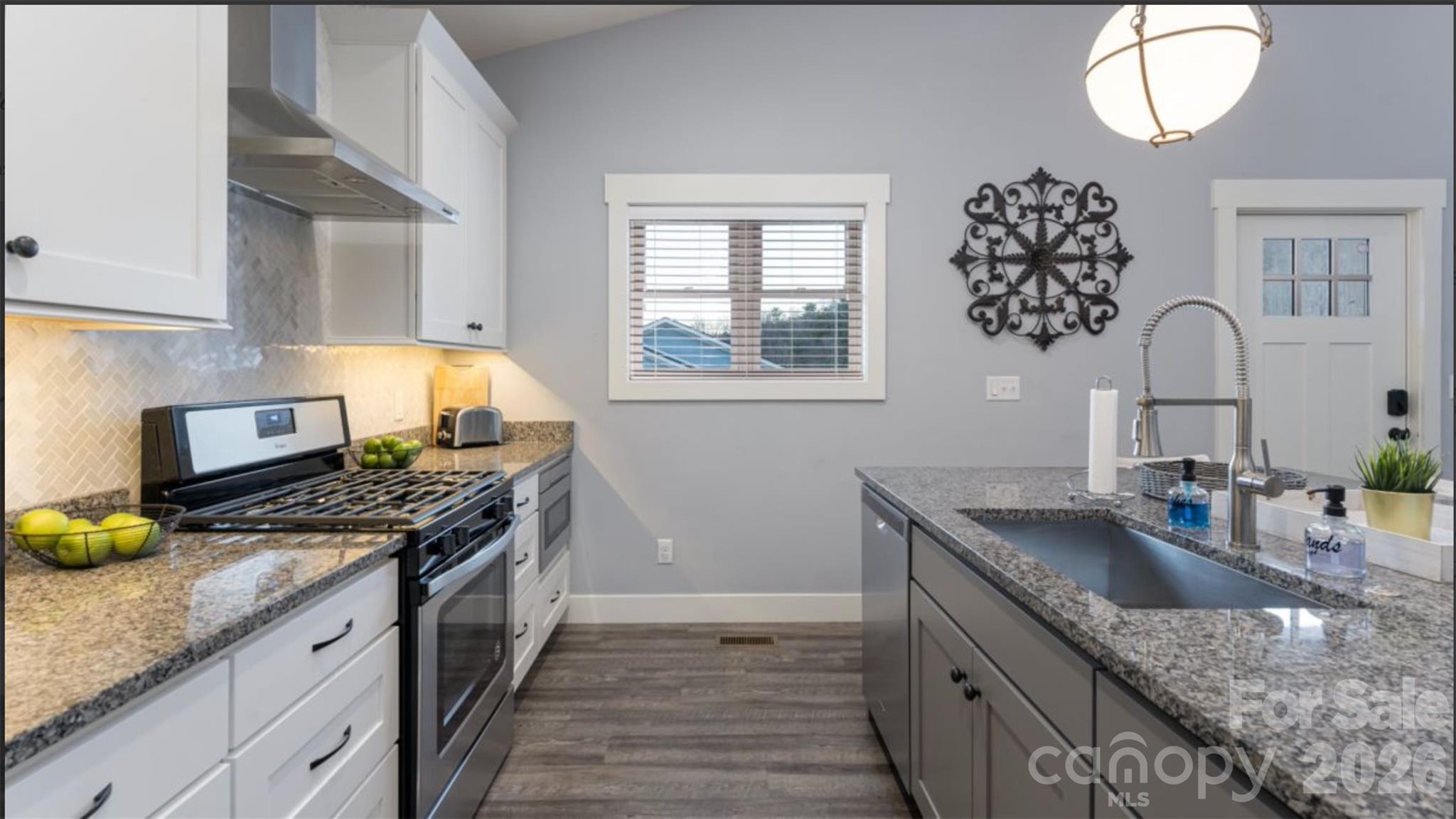 Single Family Residence at 33 Westside Village Road, Fairview, photo 7 of 21