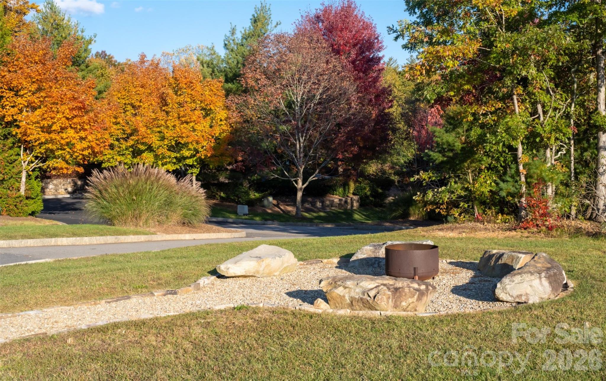 Single Family Residence at 33 Westside Village Road, Fairview, photo 17 of 21
