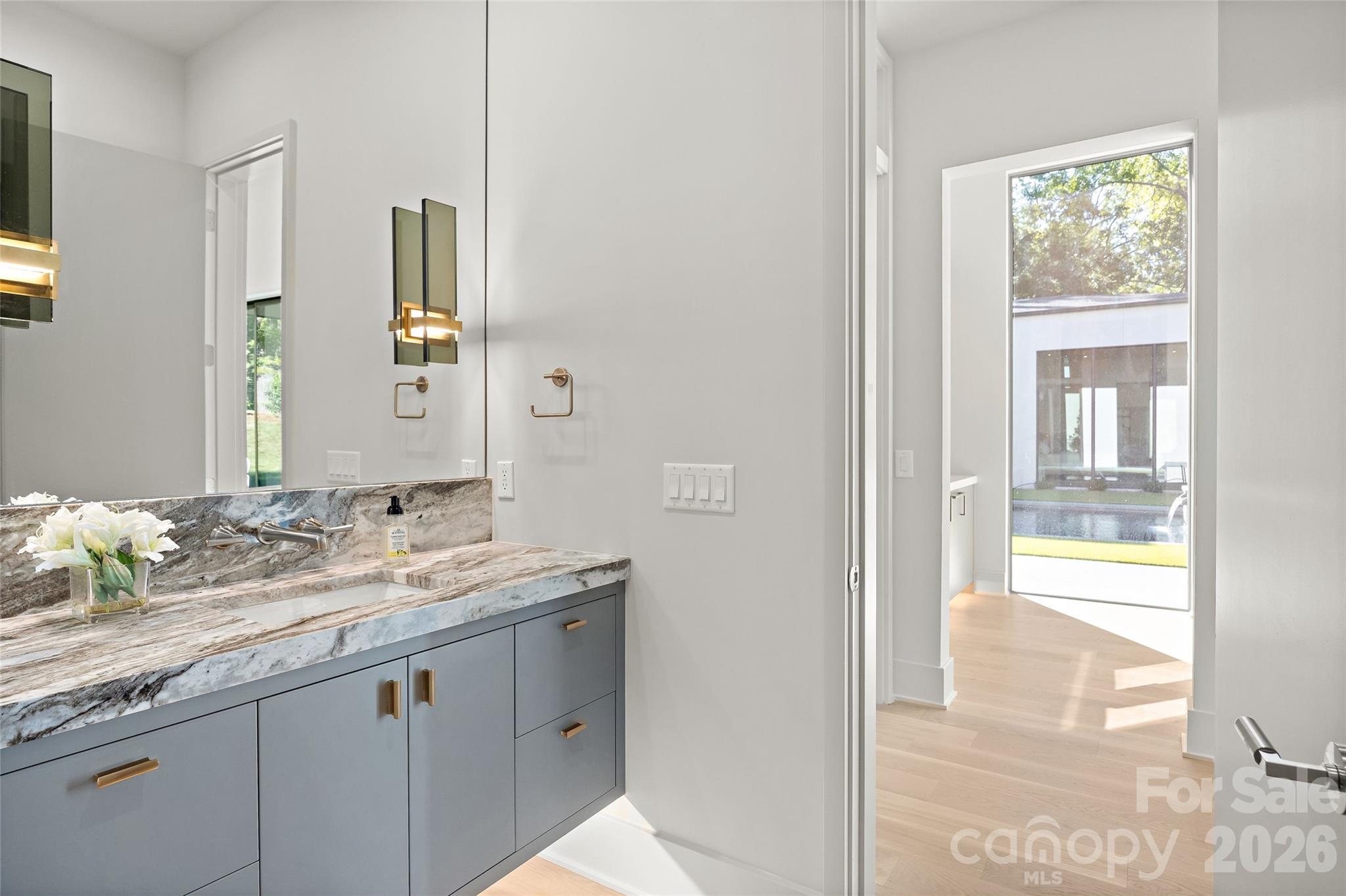 Single Family Residence at 2019 Pellyn Wood Drive, Charlotte, photo 20 of 48