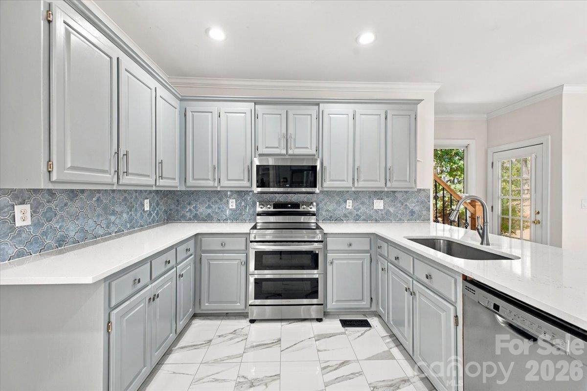 Single Family Residence at 1261 Boswell Court, Concord, photo 10 of 42
