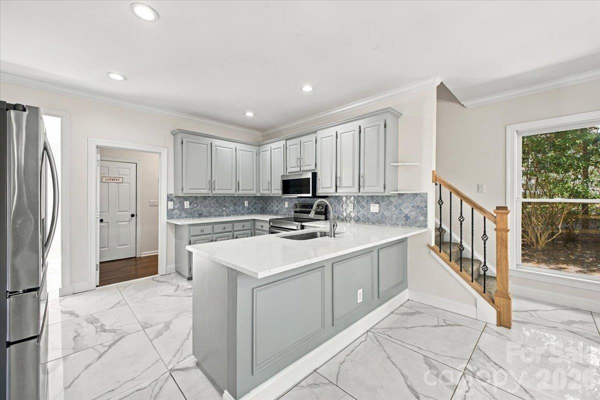 Single Family Residence at 1261 Boswell Court, Concord, photo 14 of 42