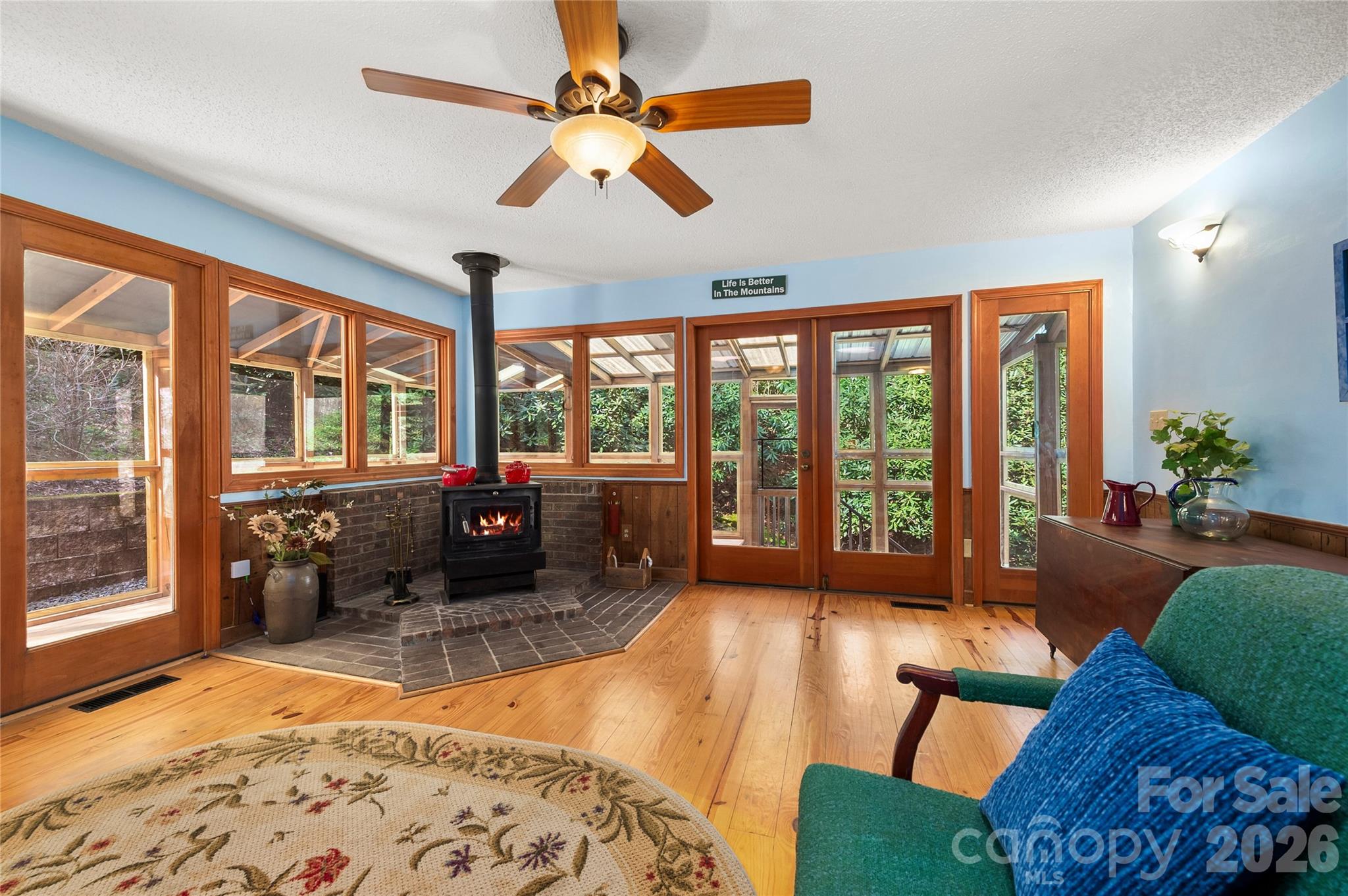 keep nice and warm with a wood stove! - 70 Fox Run, Hot Springs
