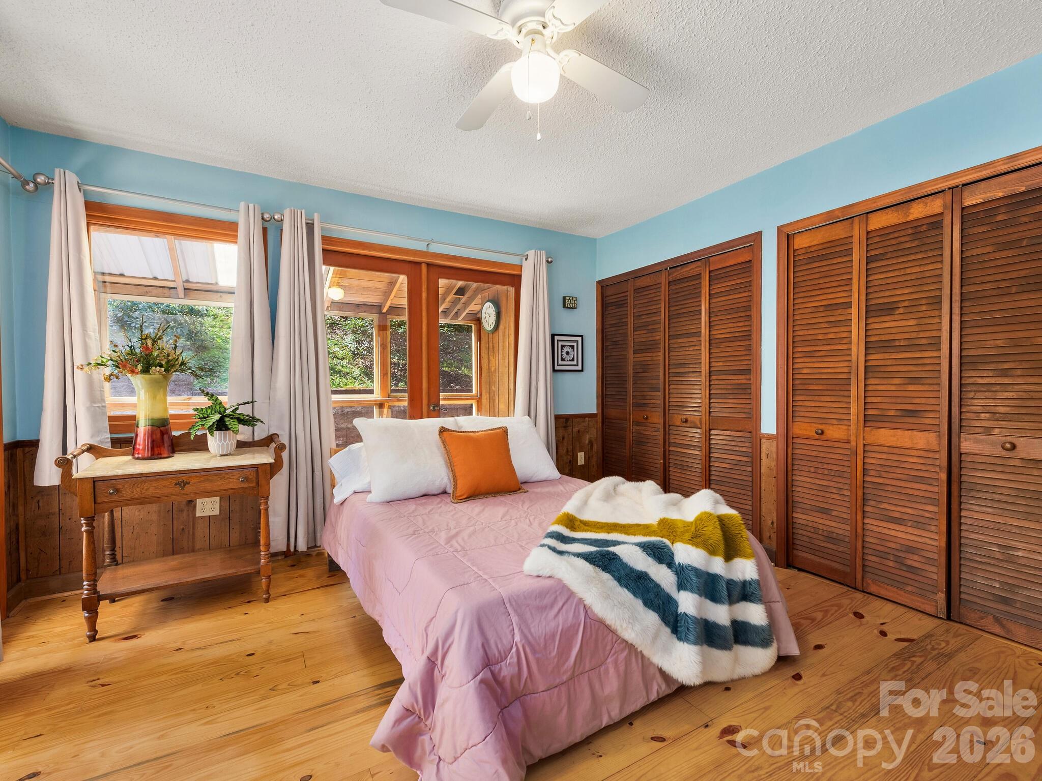 Single Family Residence at 70 Fox Run, Hot Springs, photo 9 of 29