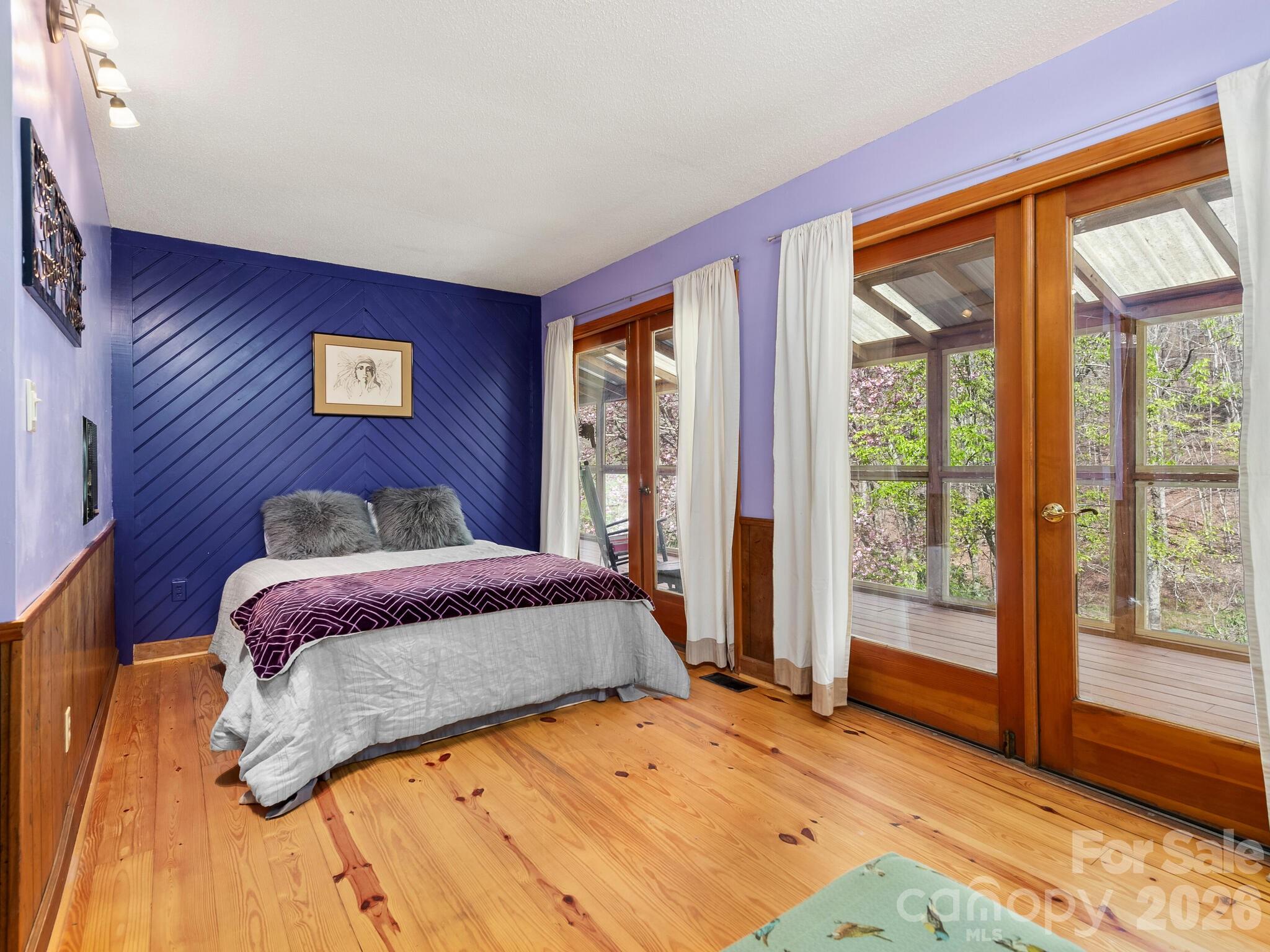 spacious bedrooms! - 70 Fox Run, Hot Springs