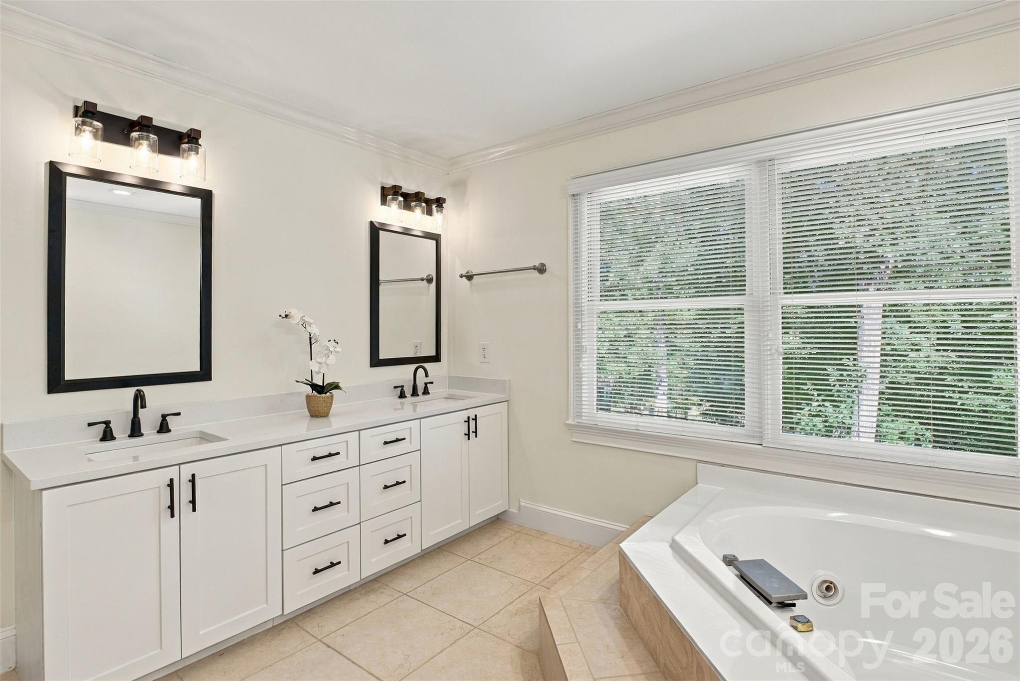 Single Family Residence at 273 S Downs Way, Fort Mill, photo 28 of 42