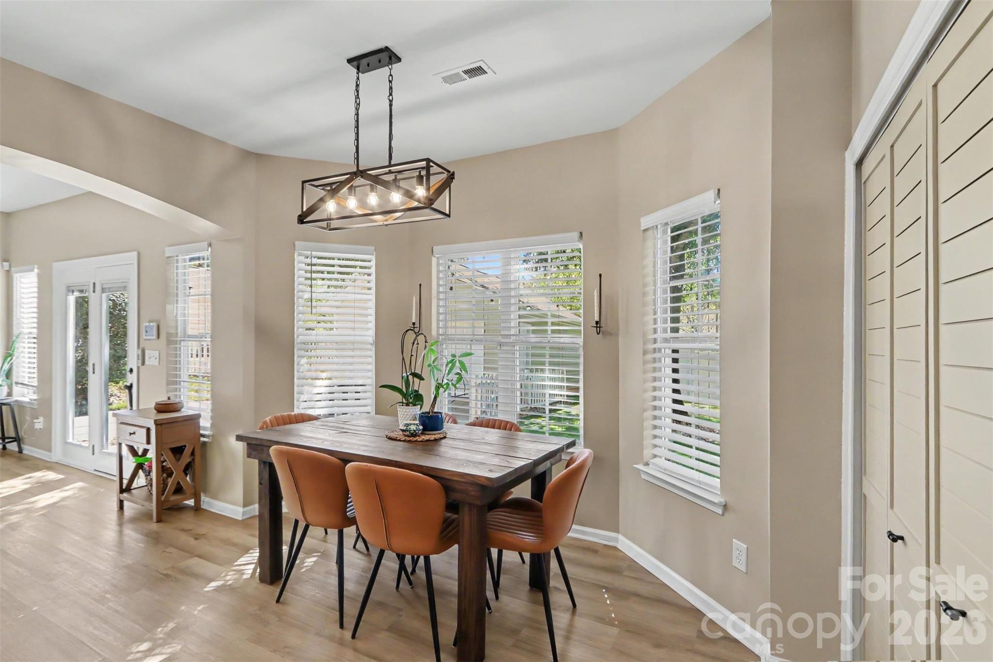 Single Family Residence at 11122 Aprilia Lane, Cornelius, photo 6 of 26