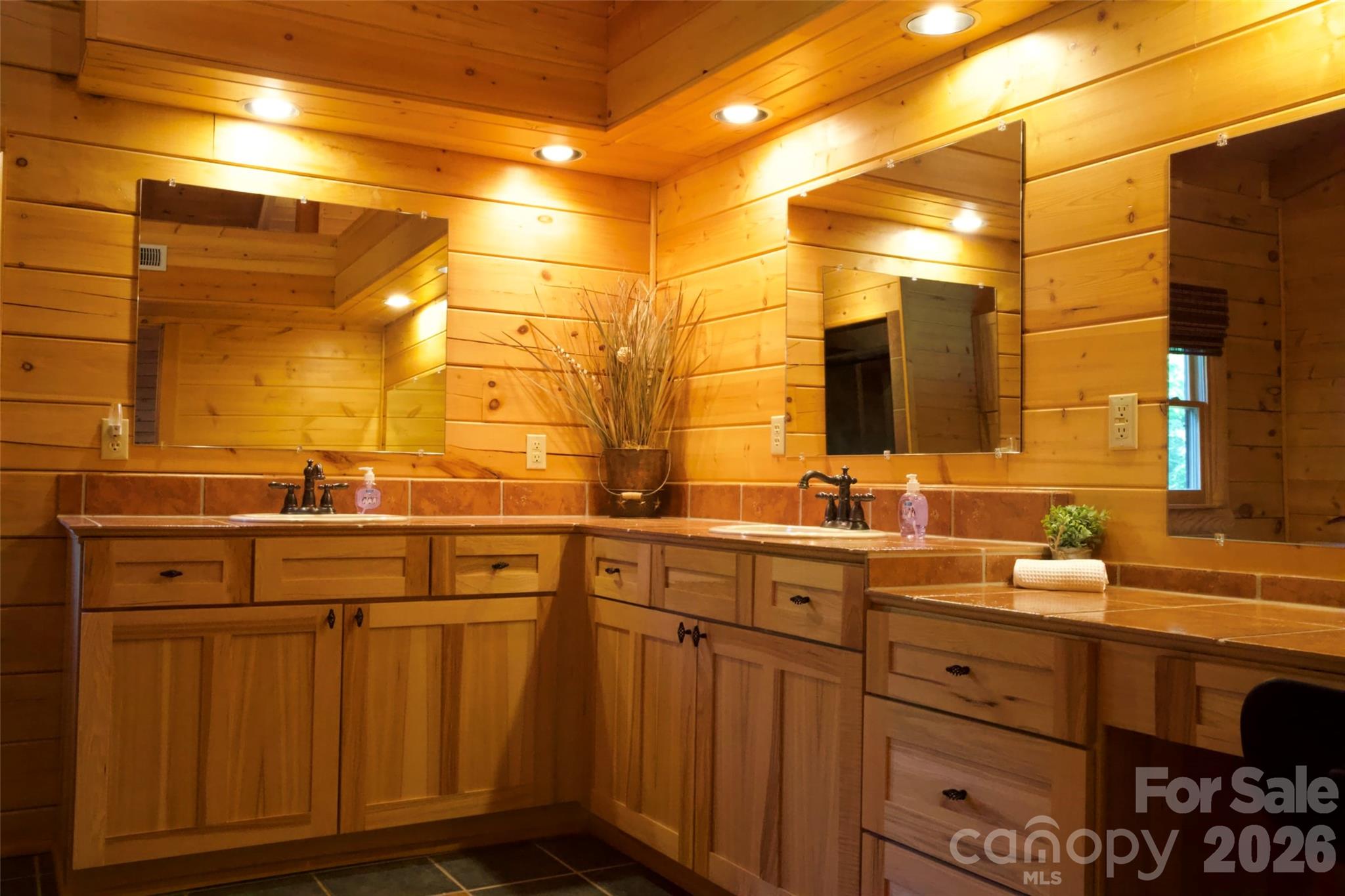 Upper Level Bathroom - 1615 Barger Road, Salisbury