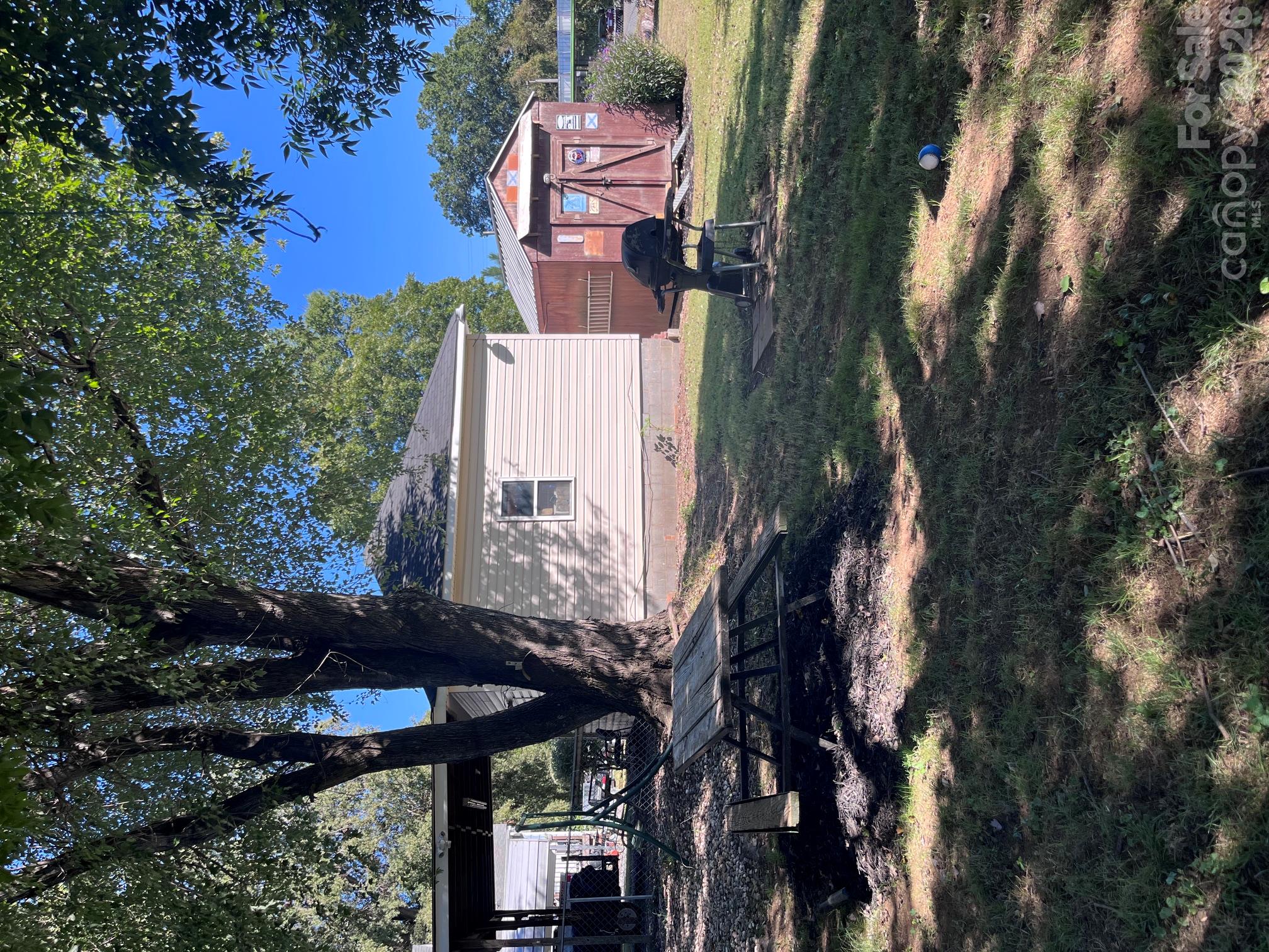 Single Family Residence at 511 W Mason Street, Albemarle, photo 5 of 22