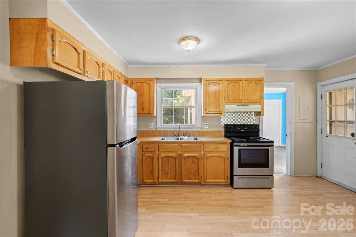 Single Family Residence at 101 Cedar Lane, Mount Holly, photo 5 of 24