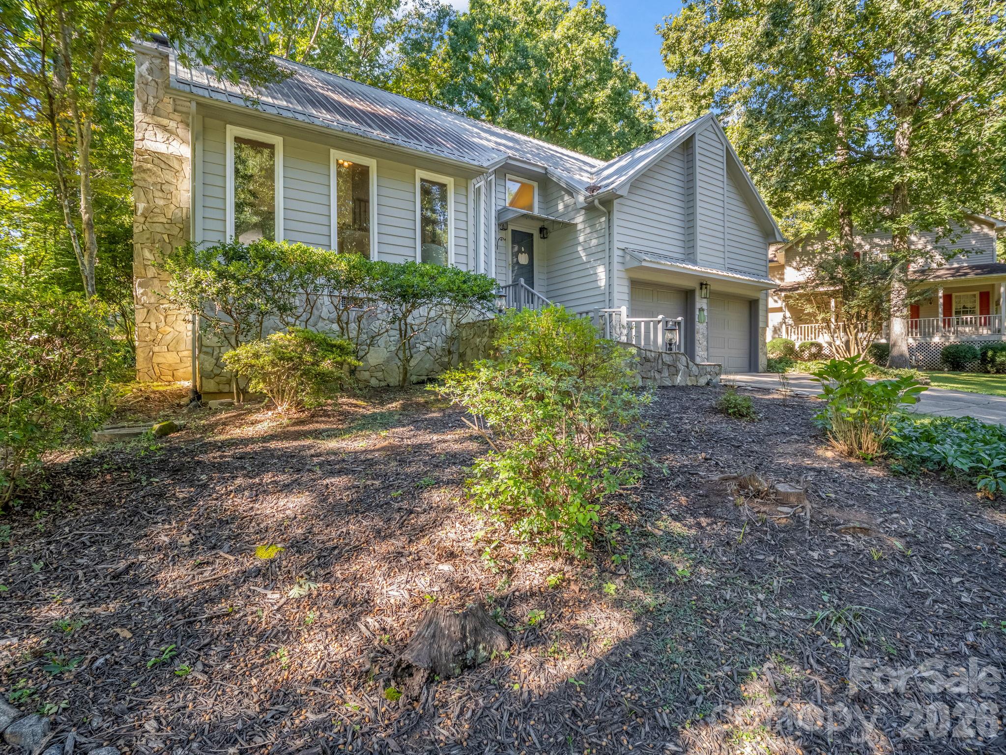Single Family Residence at 271 Anne Street, Rutherfordton, photo 6 of 48