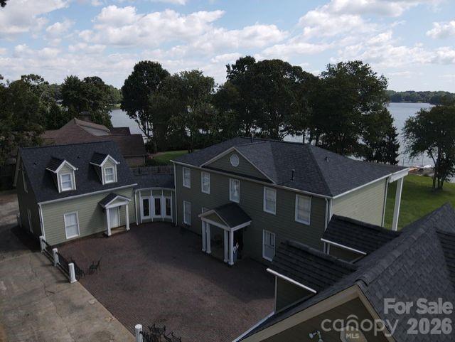 Single Family Residence at 2111 Windermere Lane, Shelby, photo 2 of 37