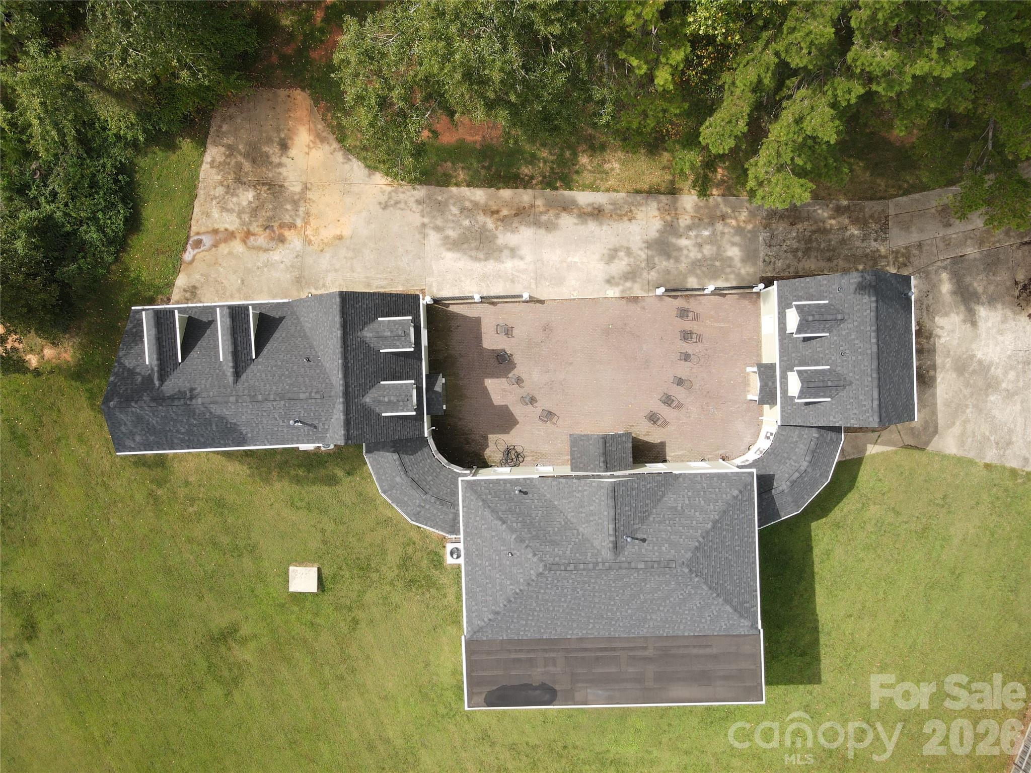 Single Family Residence at 2111 Windermere Lane, Shelby, photo 4 of 37