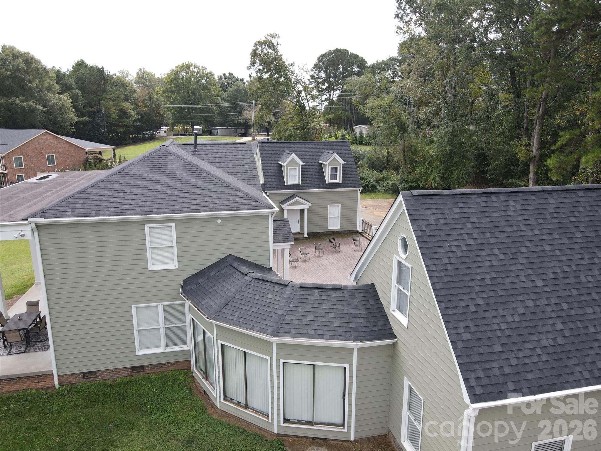 Single Family Residence at 2111 Windermere Lane, Shelby, photo 6 of 37