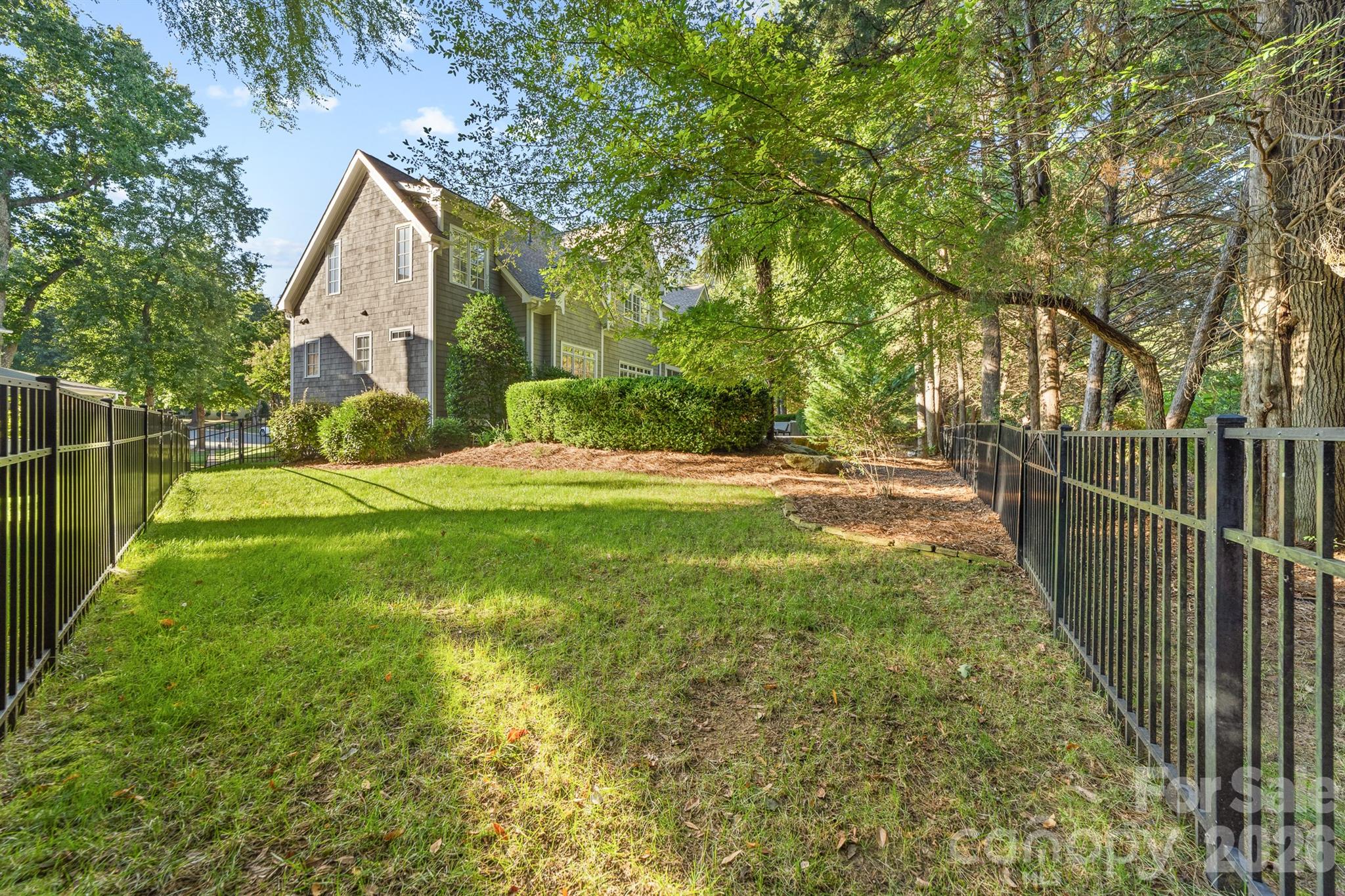 Single Family Residence at 13812 Penick Place, Davidson, photo 23 of 33