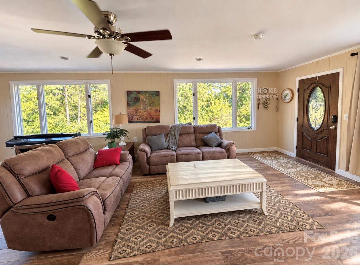 Livingroom - 193 Bevis Lane, Statesville