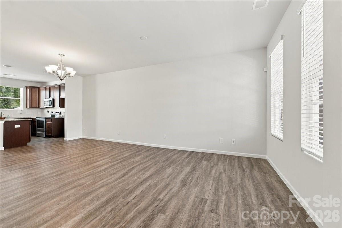 Townhouse at 536 Dorman Street, Belmont, photo 7 of 41