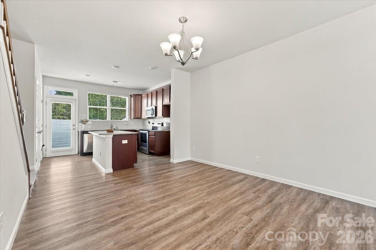 Townhouse at 536 Dorman Street, Belmont, photo 8 of 41