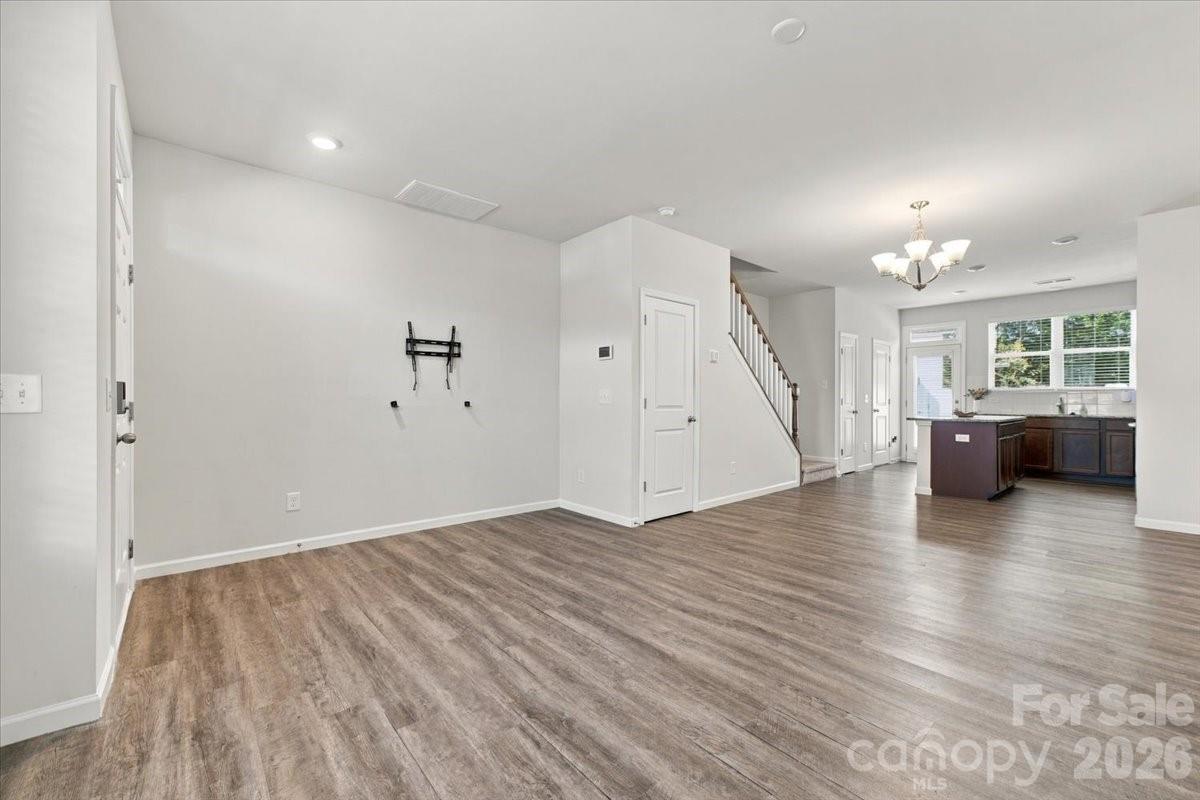 Townhouse at 536 Dorman Street, Belmont, photo 9 of 41