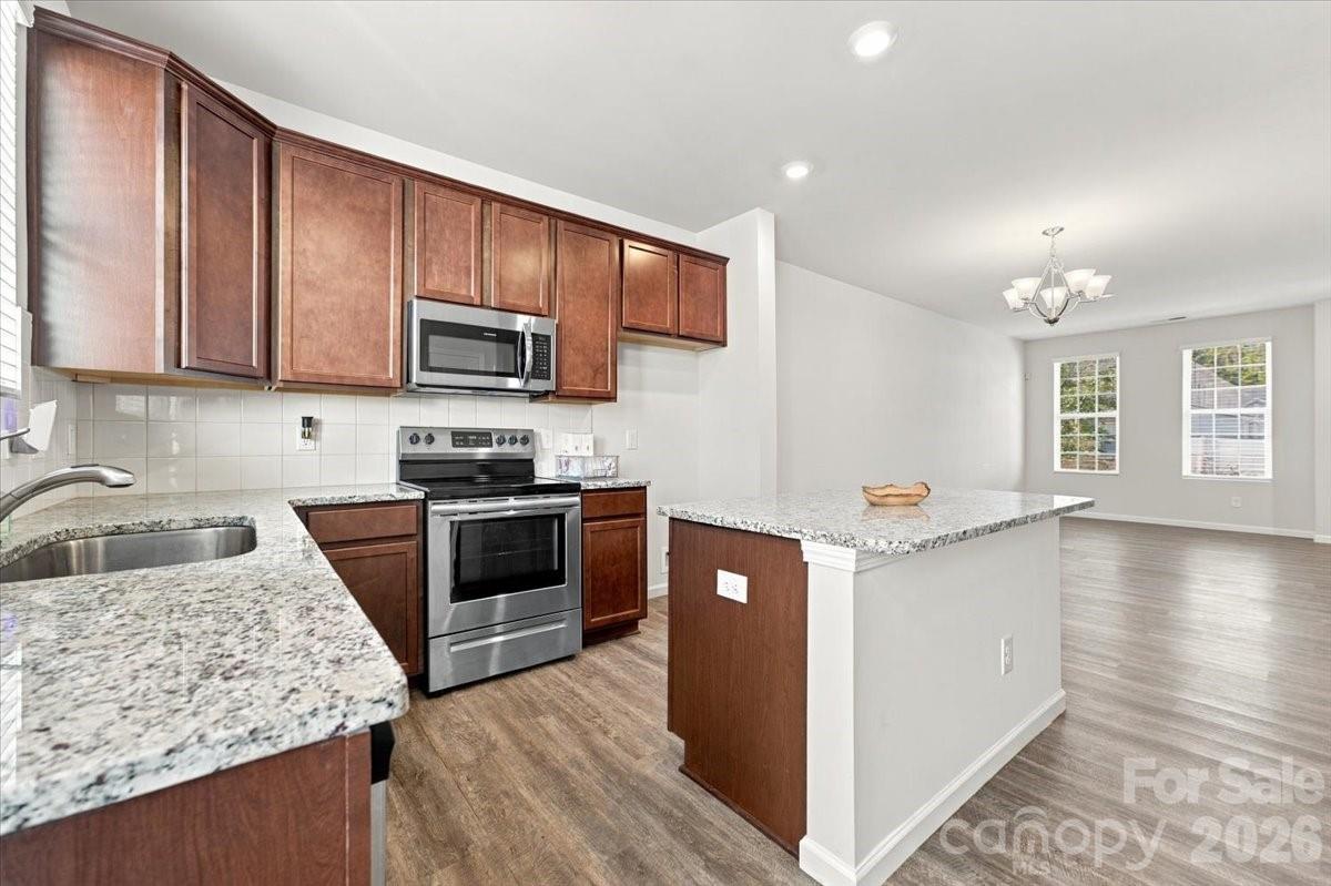 Townhouse at 536 Dorman Street, Belmont, photo 16 of 41