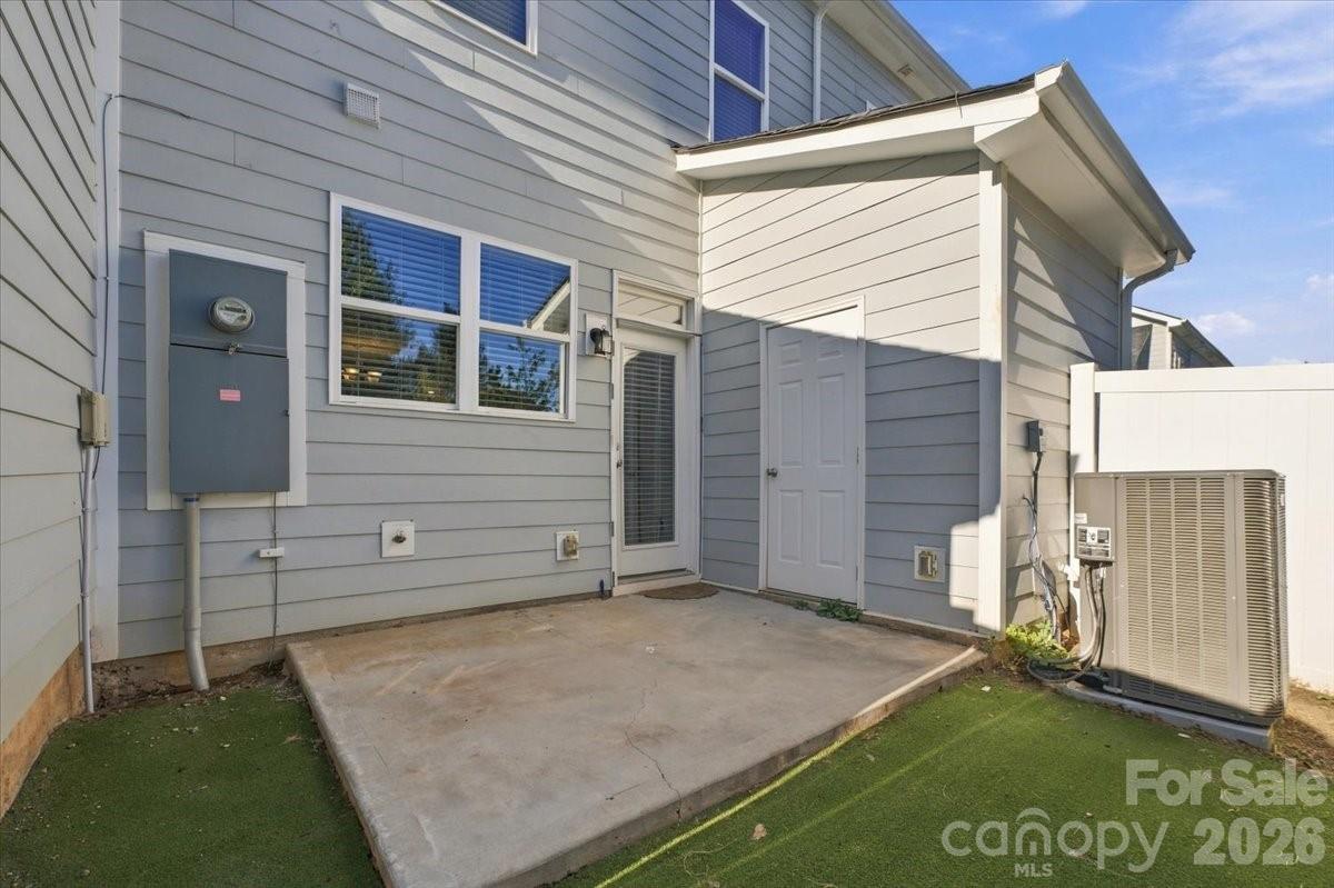 Townhouse at 536 Dorman Street, Belmont, photo 37 of 41
