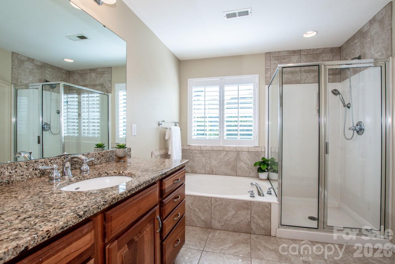 En-Suite Primary Bathroom - 16908 Hampton Crossing Drive, Huntersville