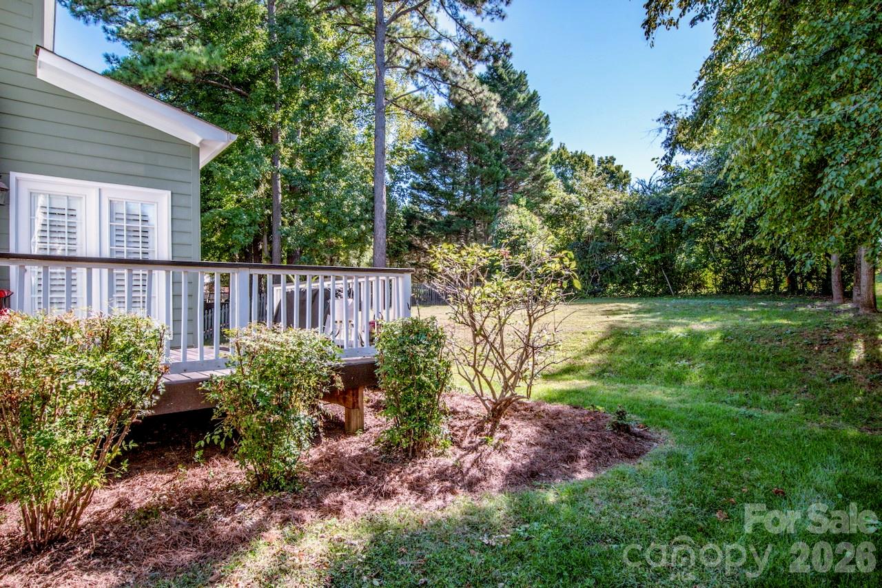 Side Yard - 16908 Hampton Crossing Drive, Huntersville