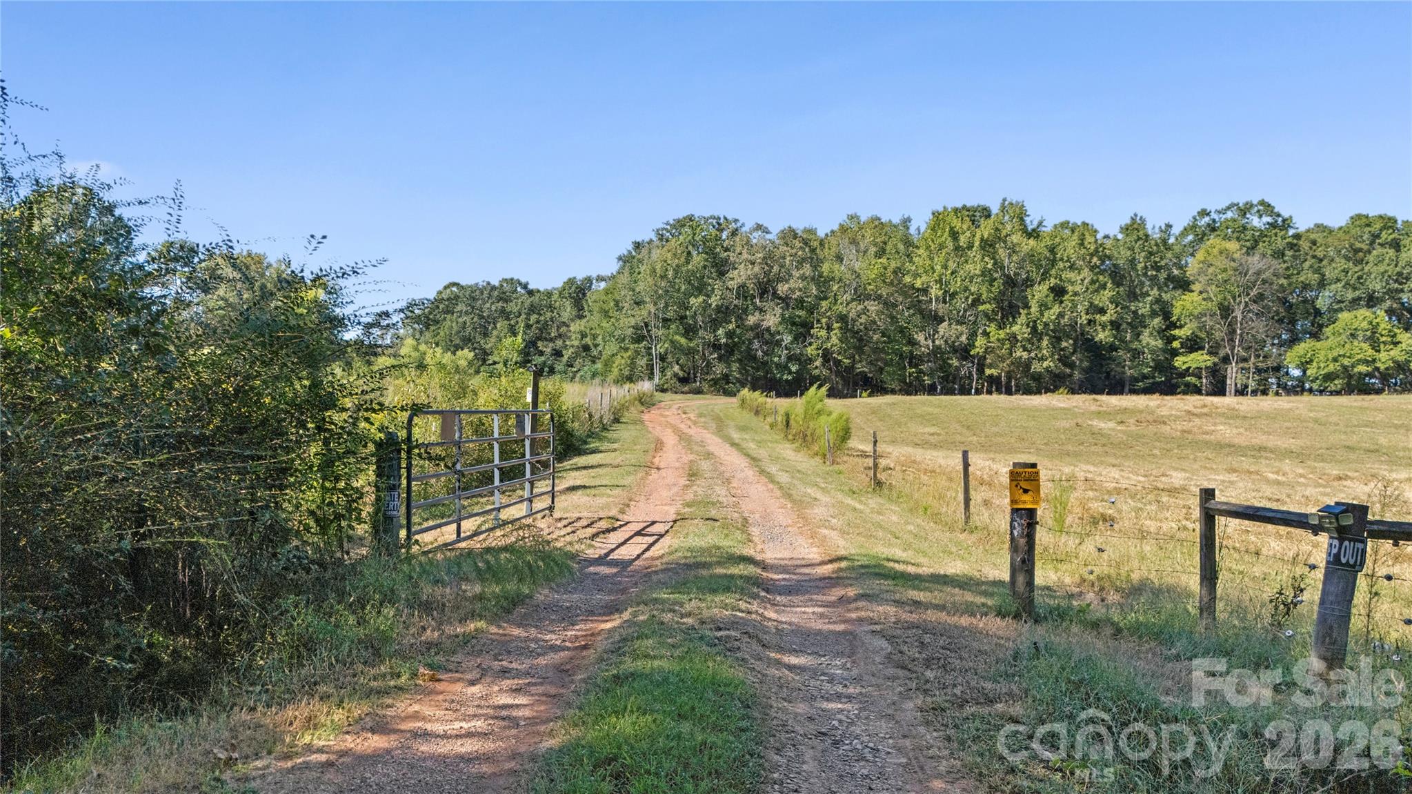 Long, private driveway - 3627 Edwards Road, Wingate