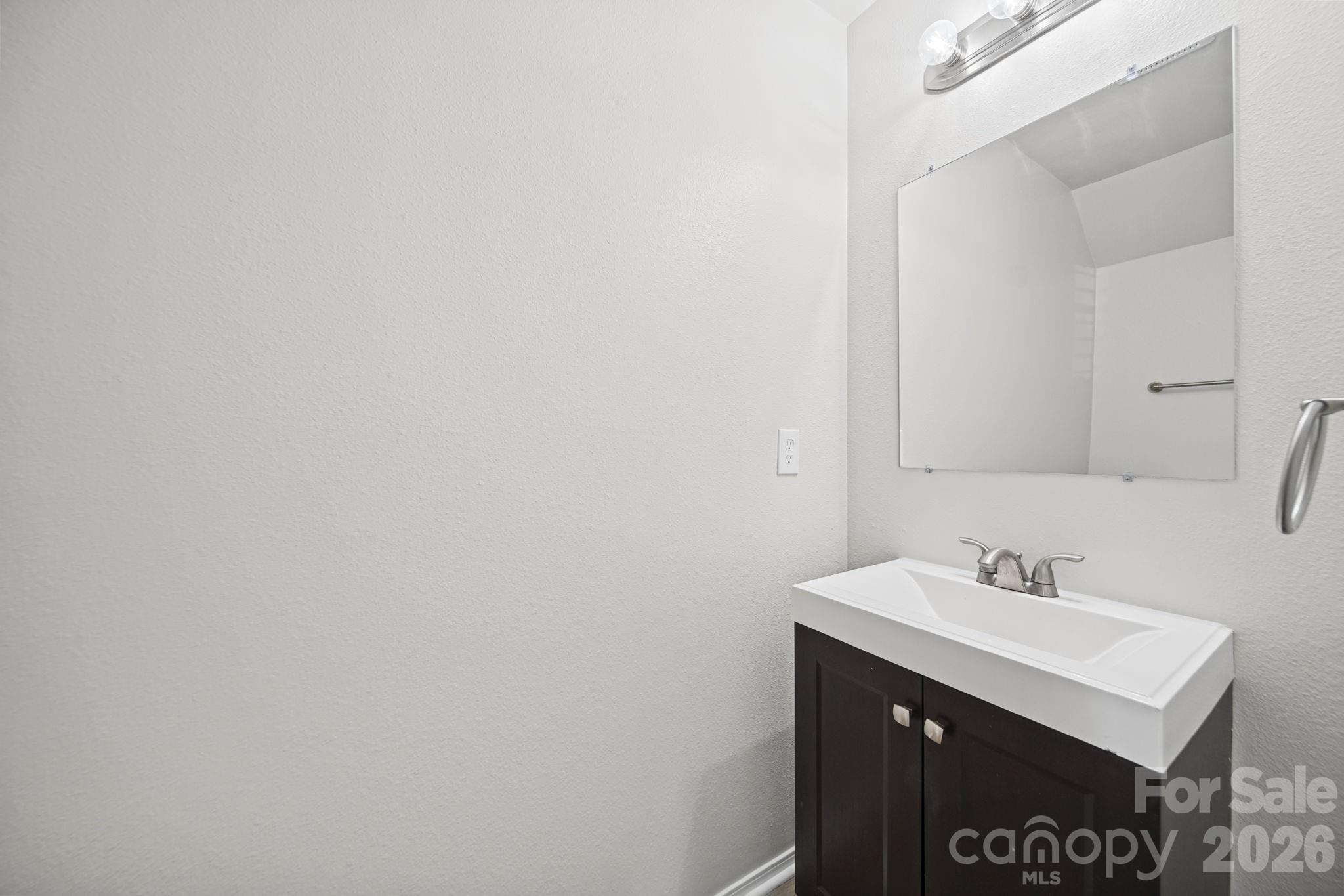 Powder Room - 1820 Rustic Barn Drive, Huntersville
