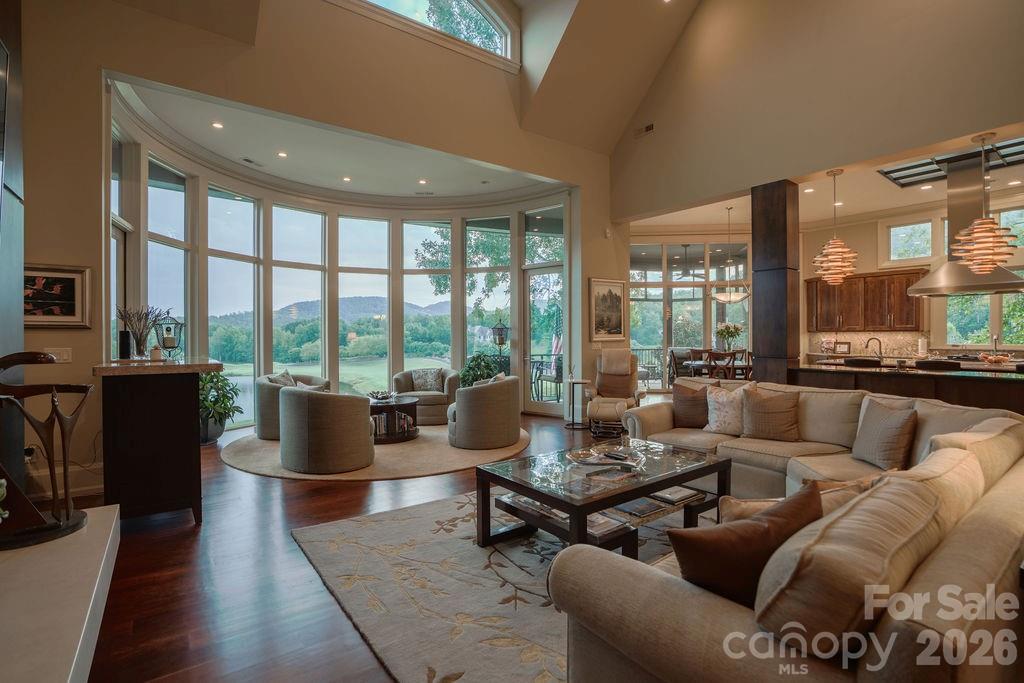 Single Family Residence at 15 Water View Court, Travelers Rest, photo 9 of 48