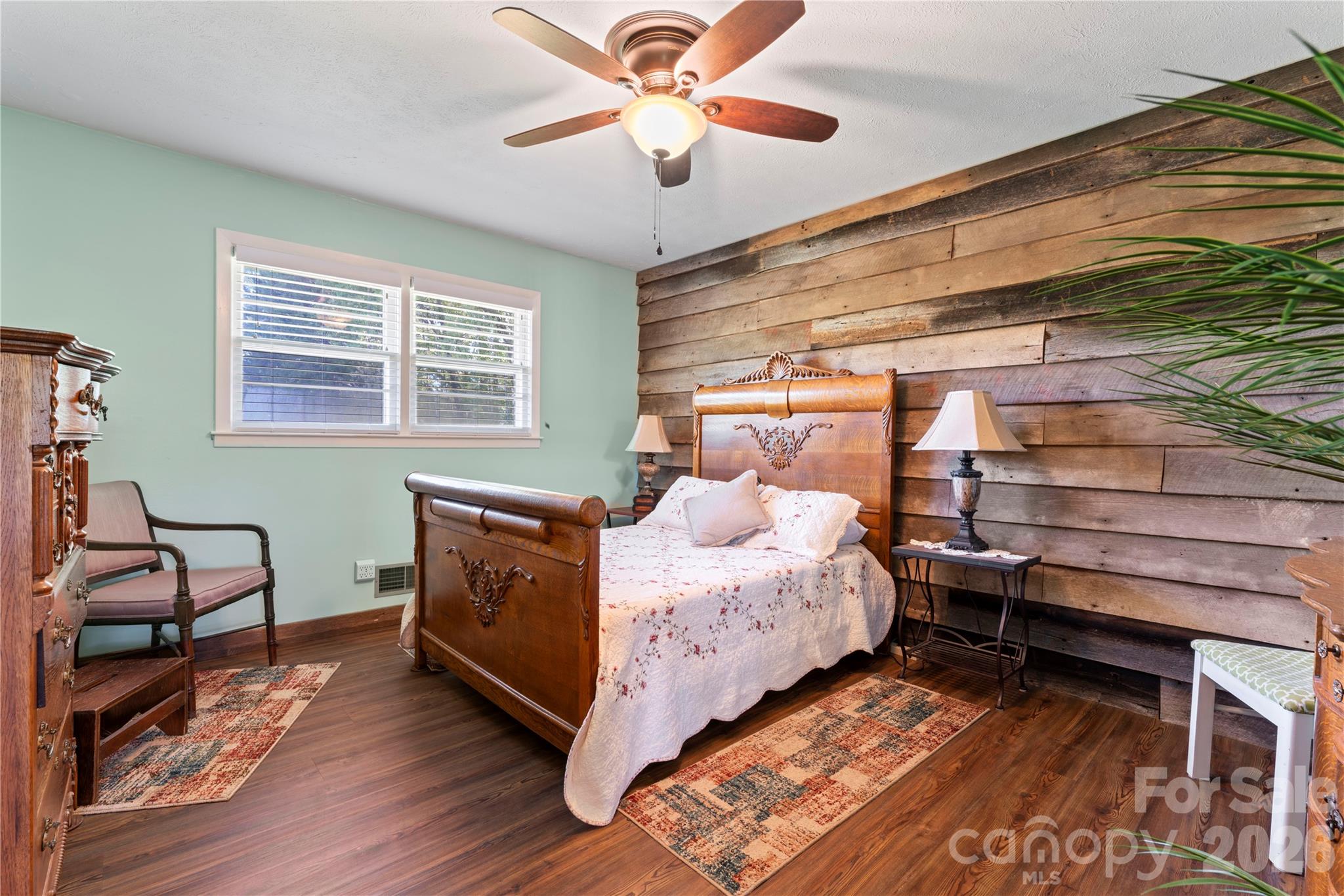 Bedroom - 36984 B&C Carter Road, New London
