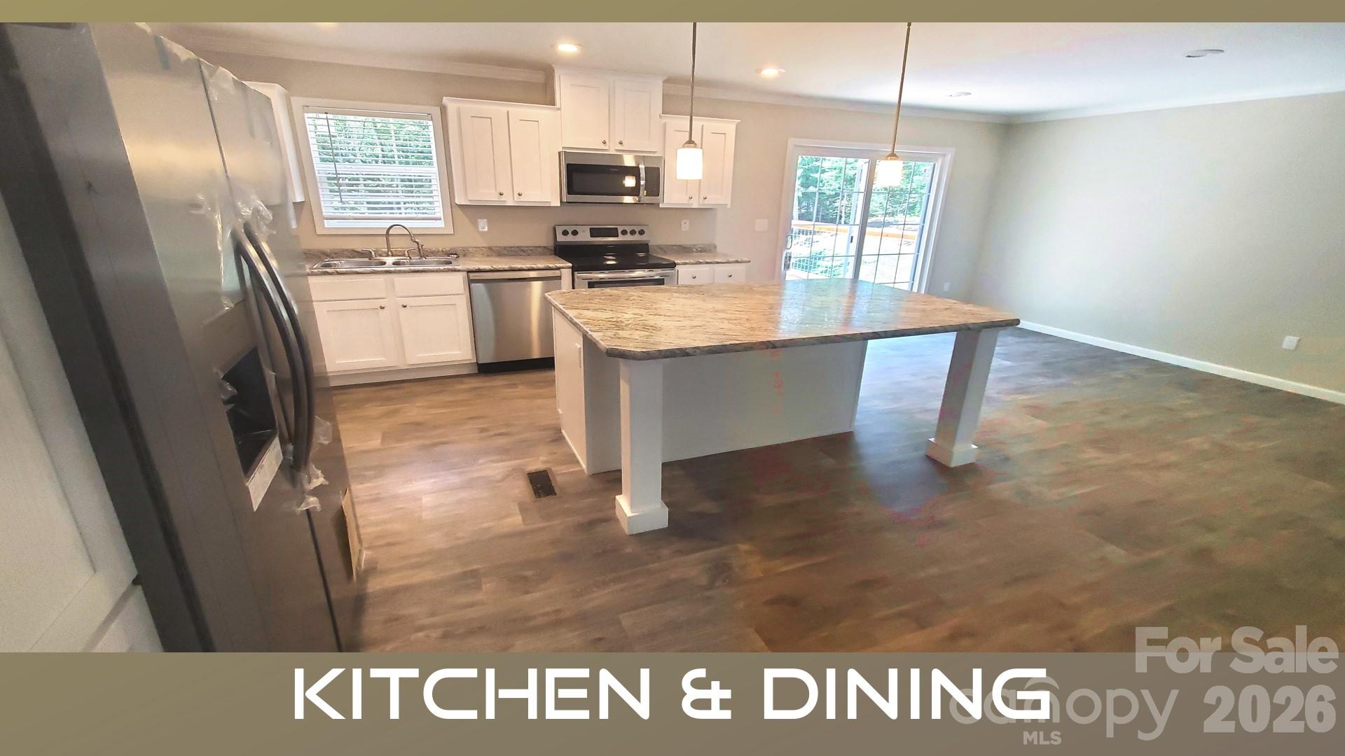 Single Family Residence at 38 Enochs Way, Fletcher, photo 3 of 12