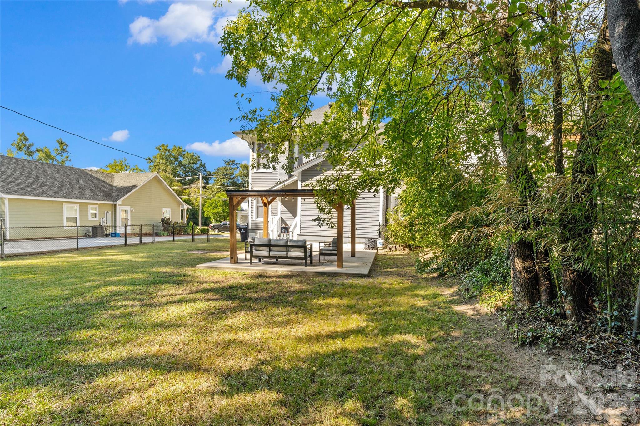 Plenty of room to play, garden or gather - 233 Marion Street, Rock Hill