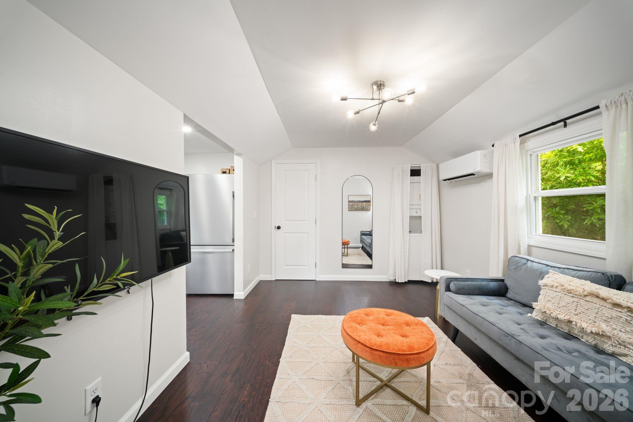 Single Family Residence at 2 Laban Lane, Asheville, photo 12 of 30