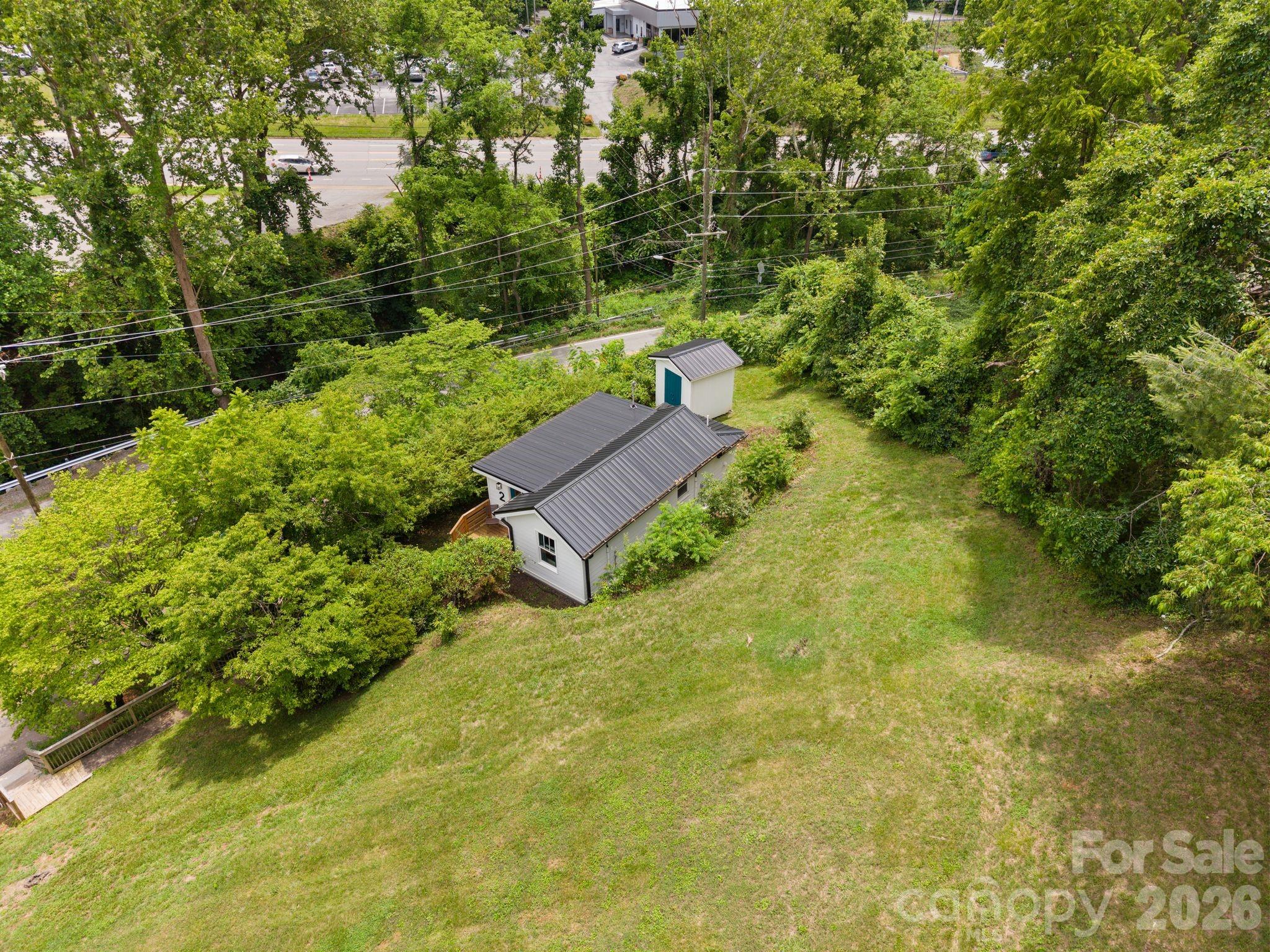 Single Family Residence at 2 Laban Lane, Asheville, photo 26 of 30