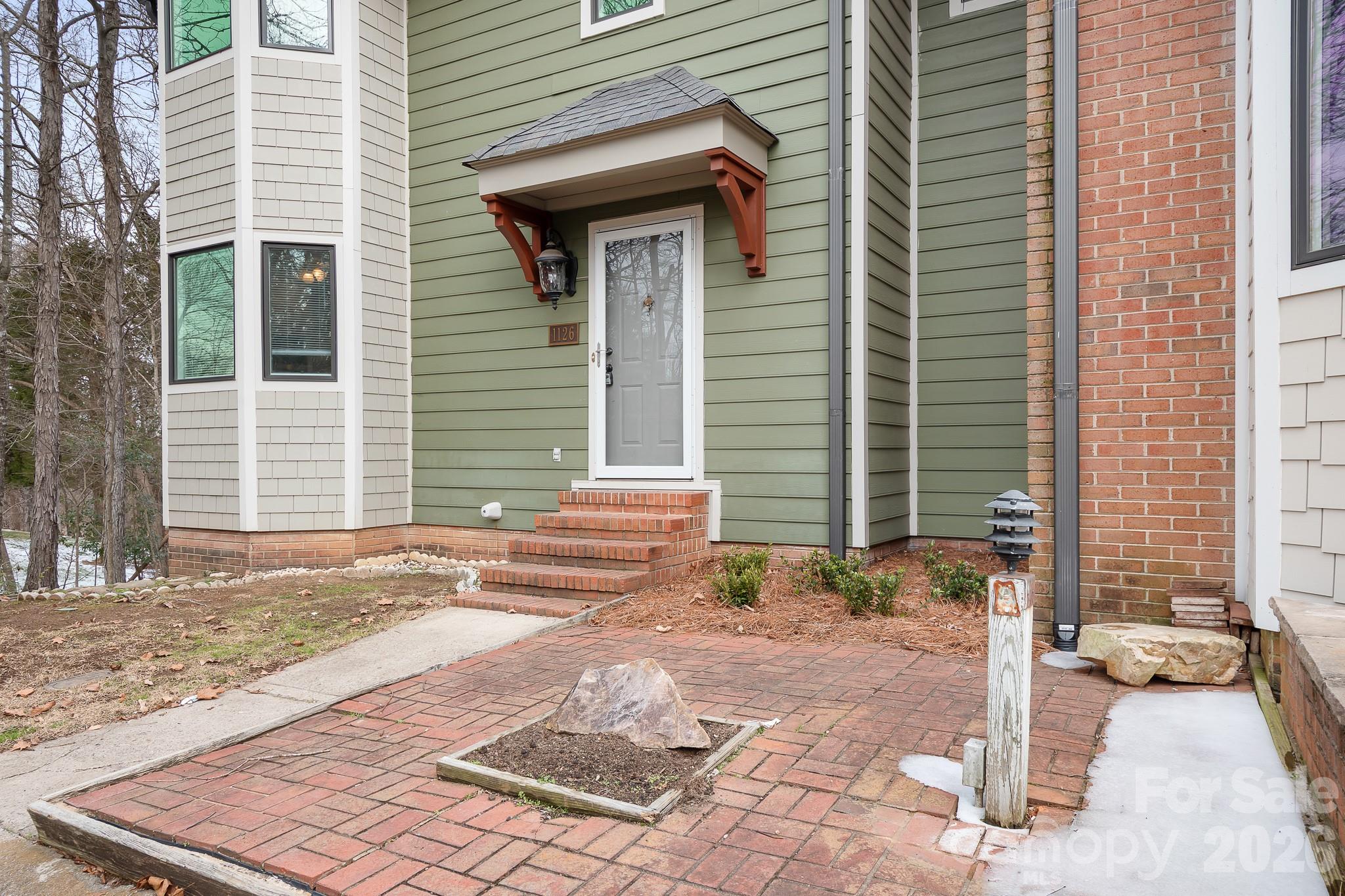 Condominium at 1126 Hanford Place NW, Concord, photo 2 of 24