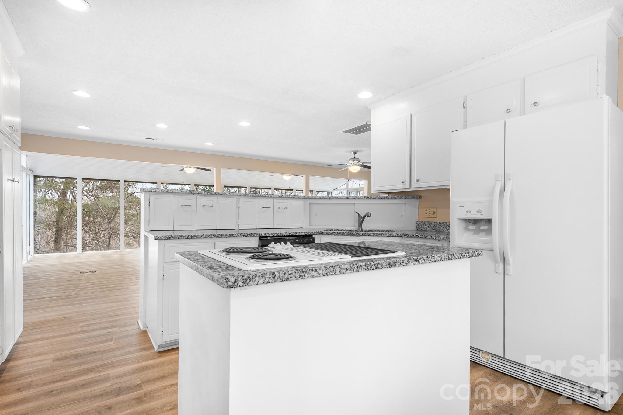 Condominium at 1126 Hanford Place NW, Concord, photo 4 of 24