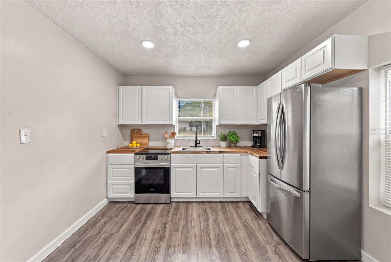 Virtually staged - 5419 OLD CHENEY HWY, ORLANDO