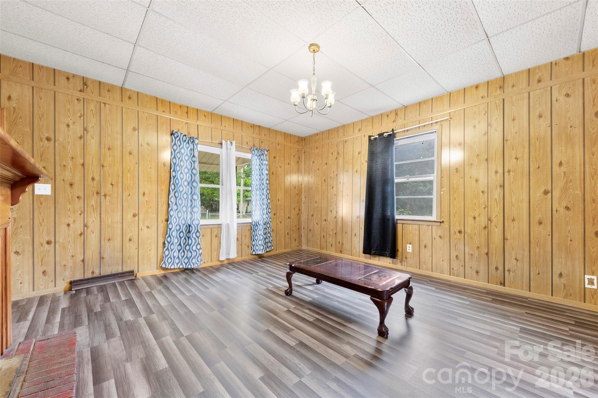 Single Family Residence at 217 S Highland Street, Gastonia, photo 5 of 31
