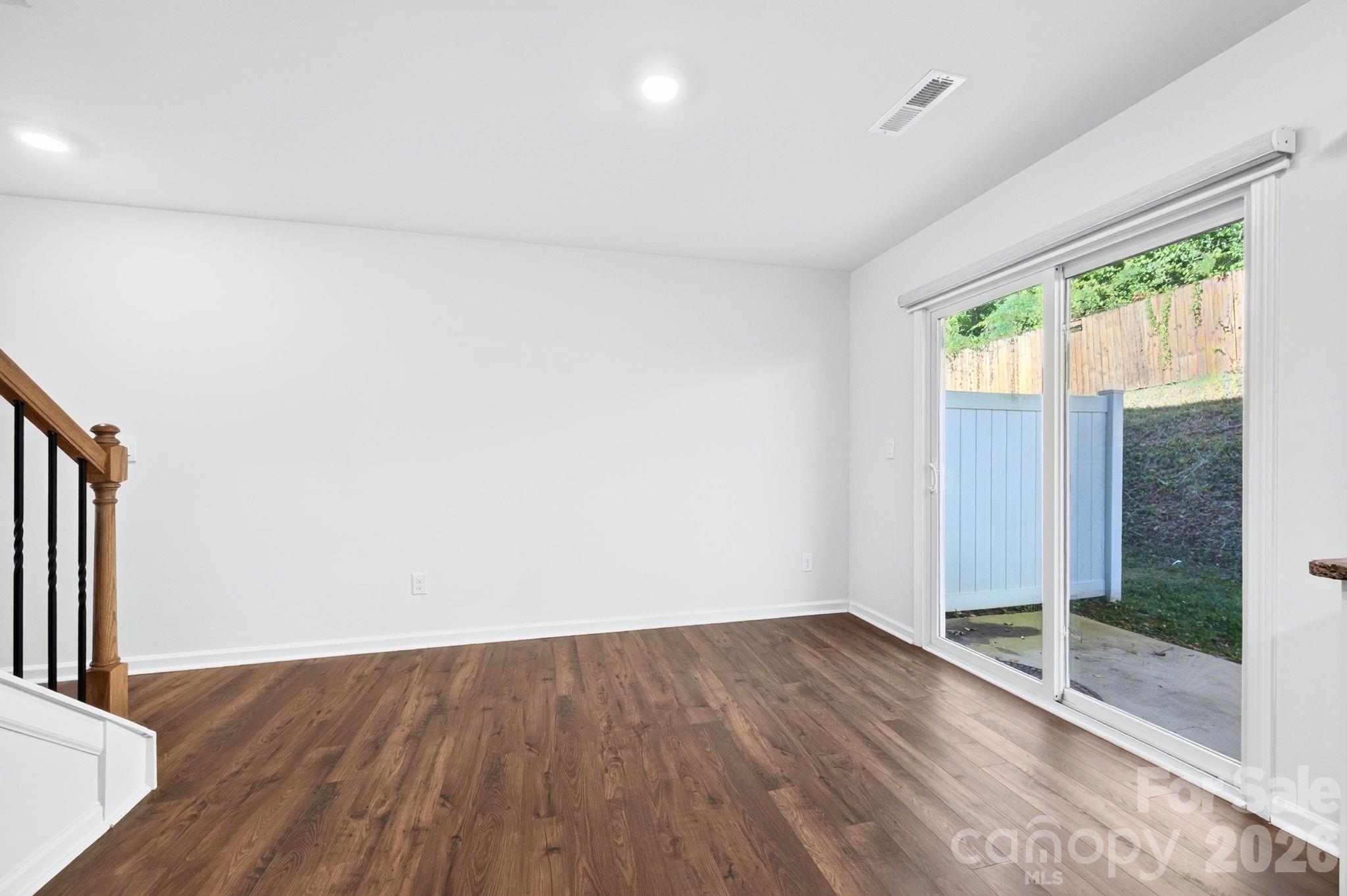 Dining Area with Access to Patio - 15 Virginia Commons Drive, Arden