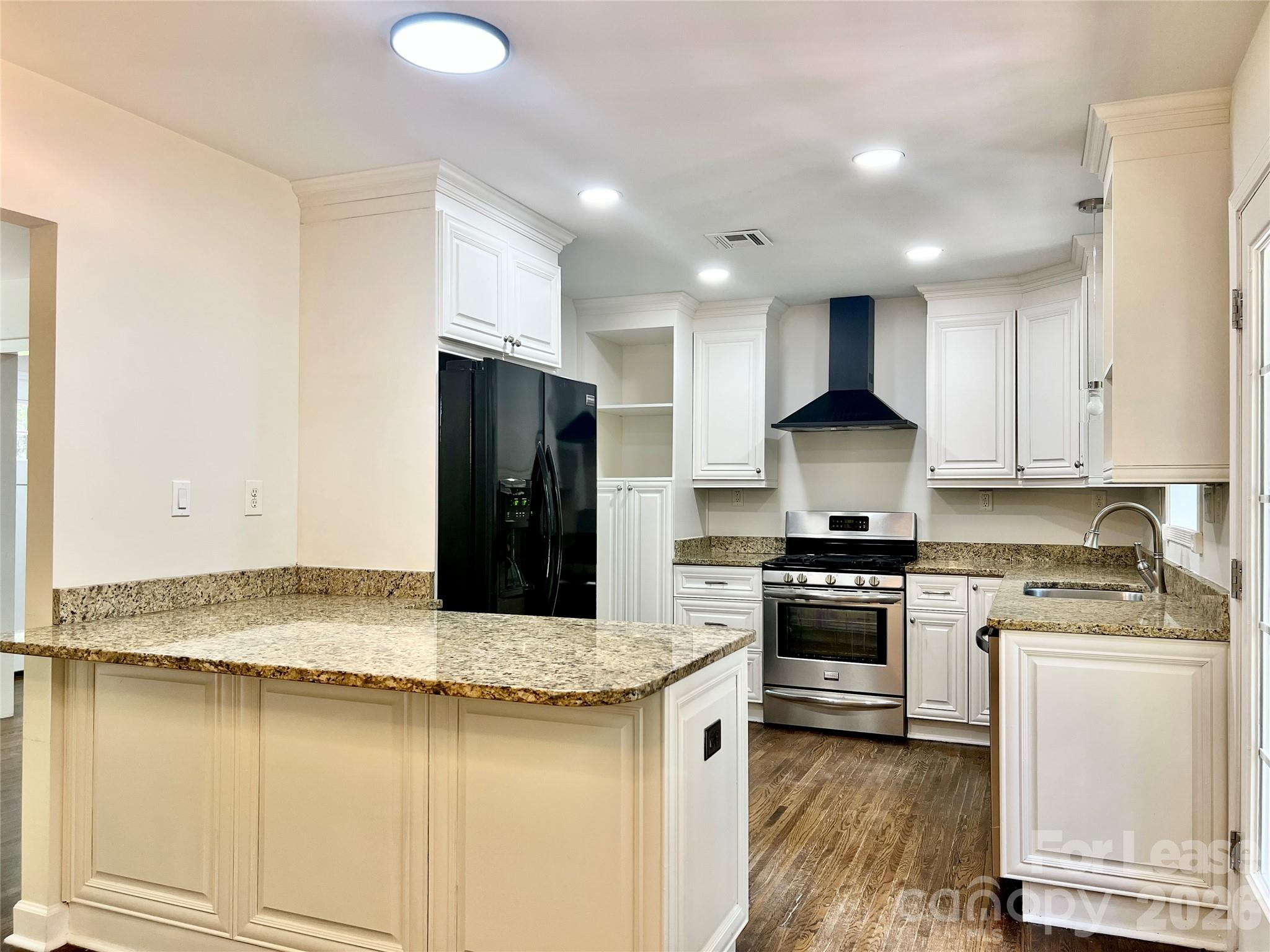 Single Family Residence at 2200 Fair Forest Drive, Matthews, photo 3 of 24