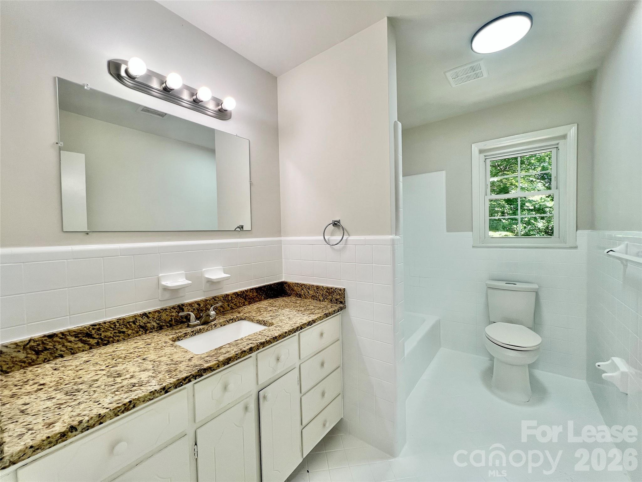 Single Family Residence at 2200 Fair Forest Drive, Matthews, photo 16 of 24