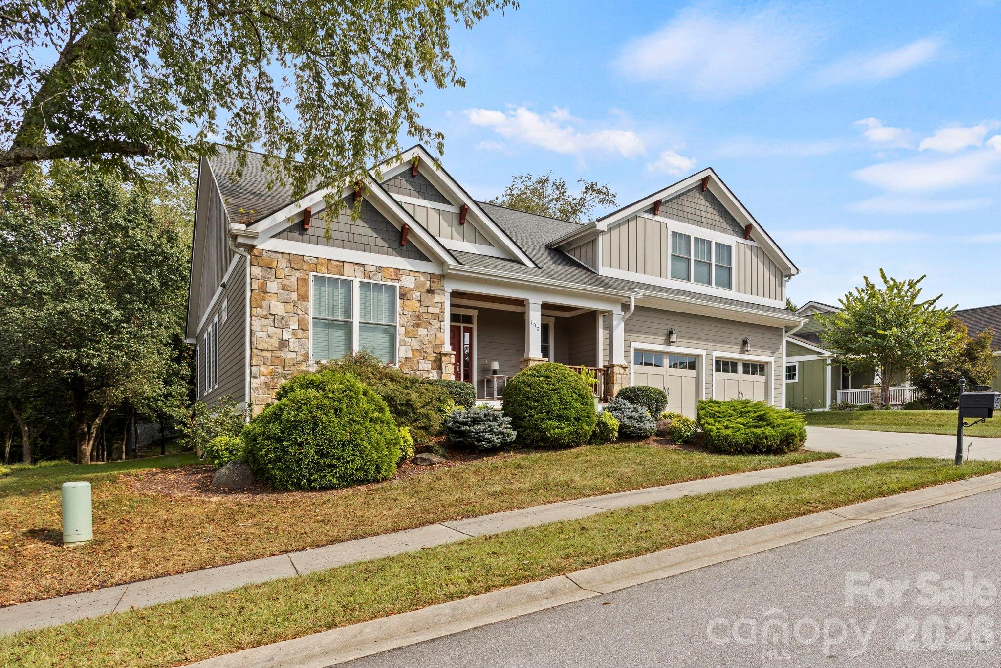 Single Family Residence at 100 Barnrock Drive, Mills River, photo 2 of 43