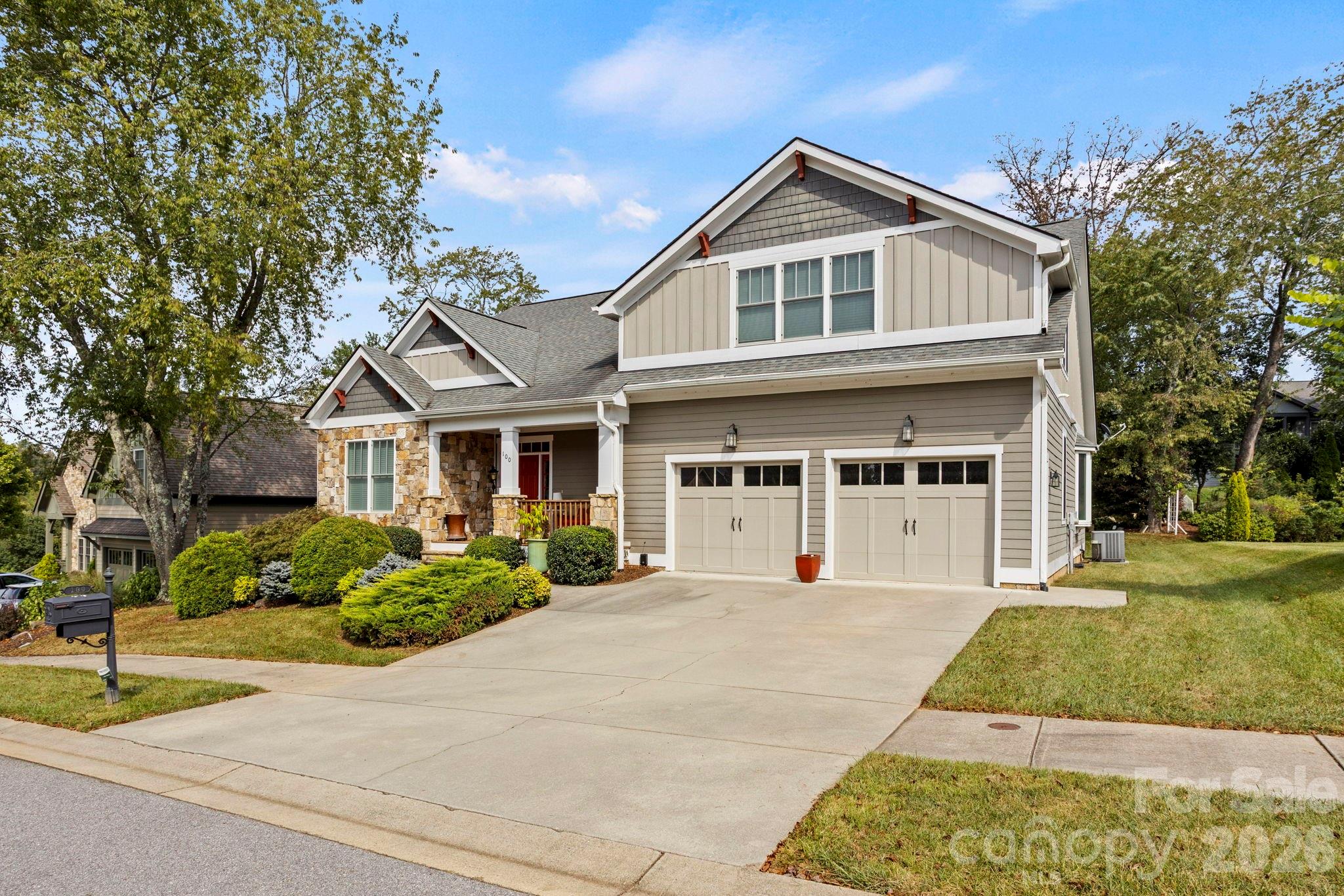 Single Family Residence at 100 Barnrock Drive, Mills River, photo 3 of 43