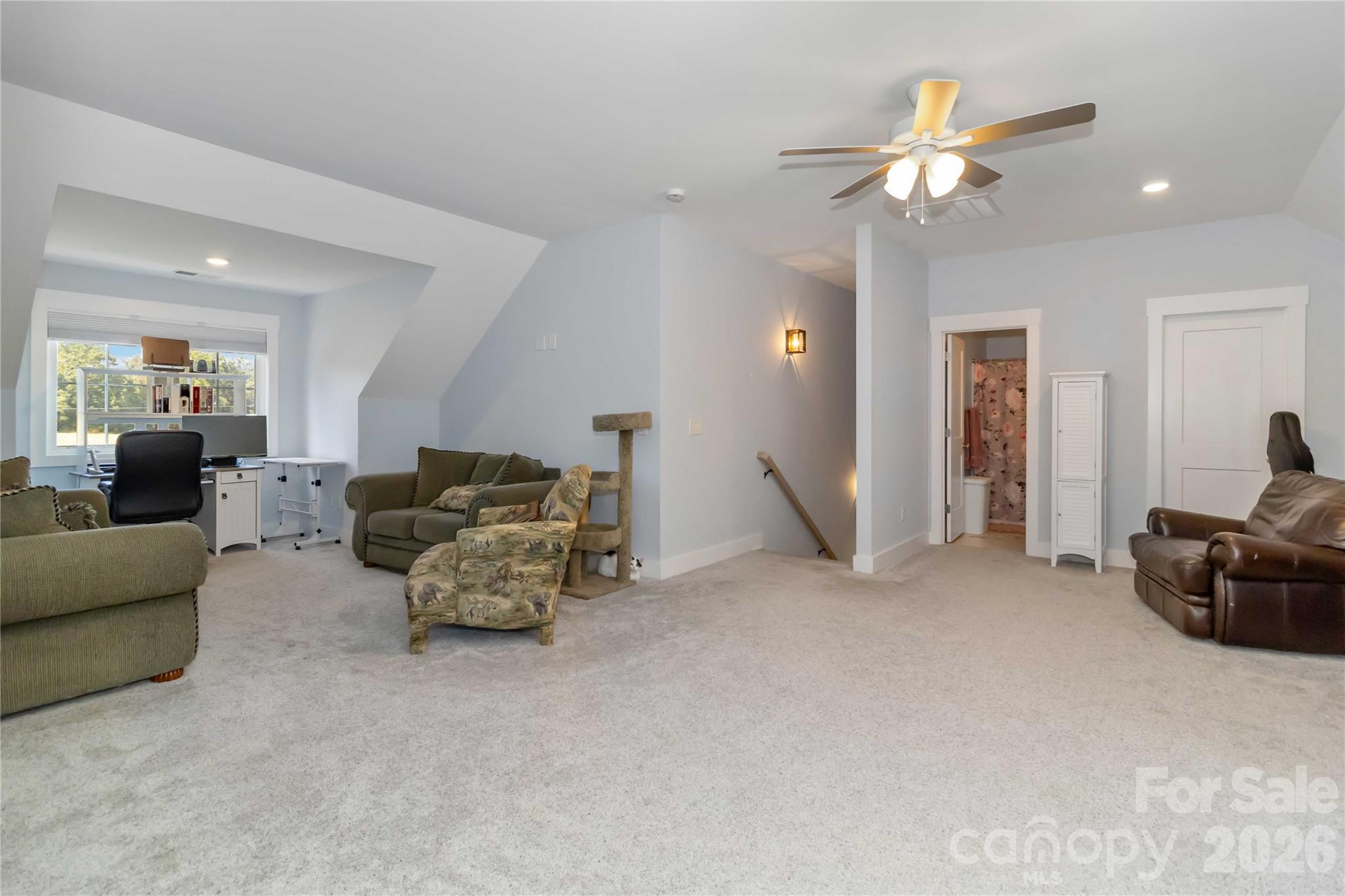 Single Family Residence at 418 Kingsburry Road, Clover, photo 37 of 42