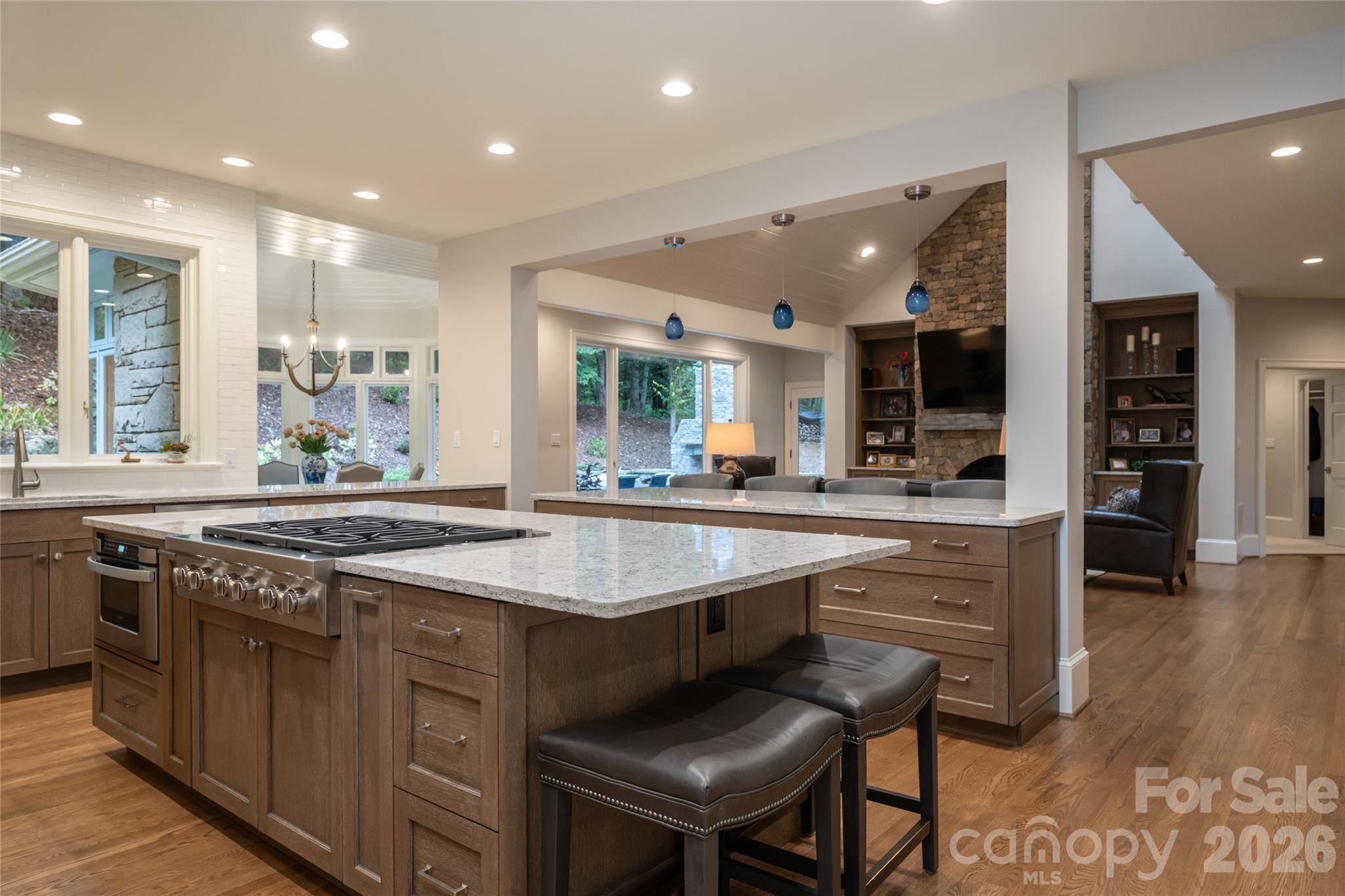 Single Family Residence at 4 Cedar Hill Drive, Asheville, photo 20 of 48