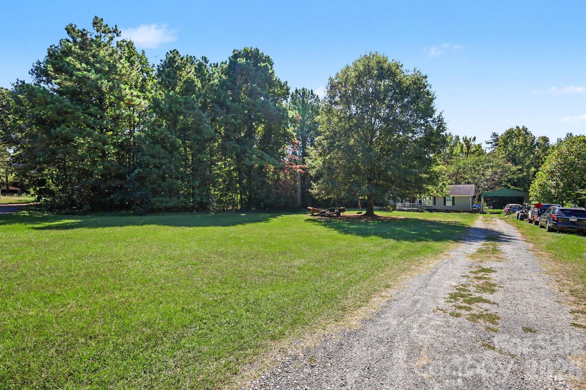 Single Family Residence at 198 Smith Clemmer Road, Mount Holly, photo 3 of 13