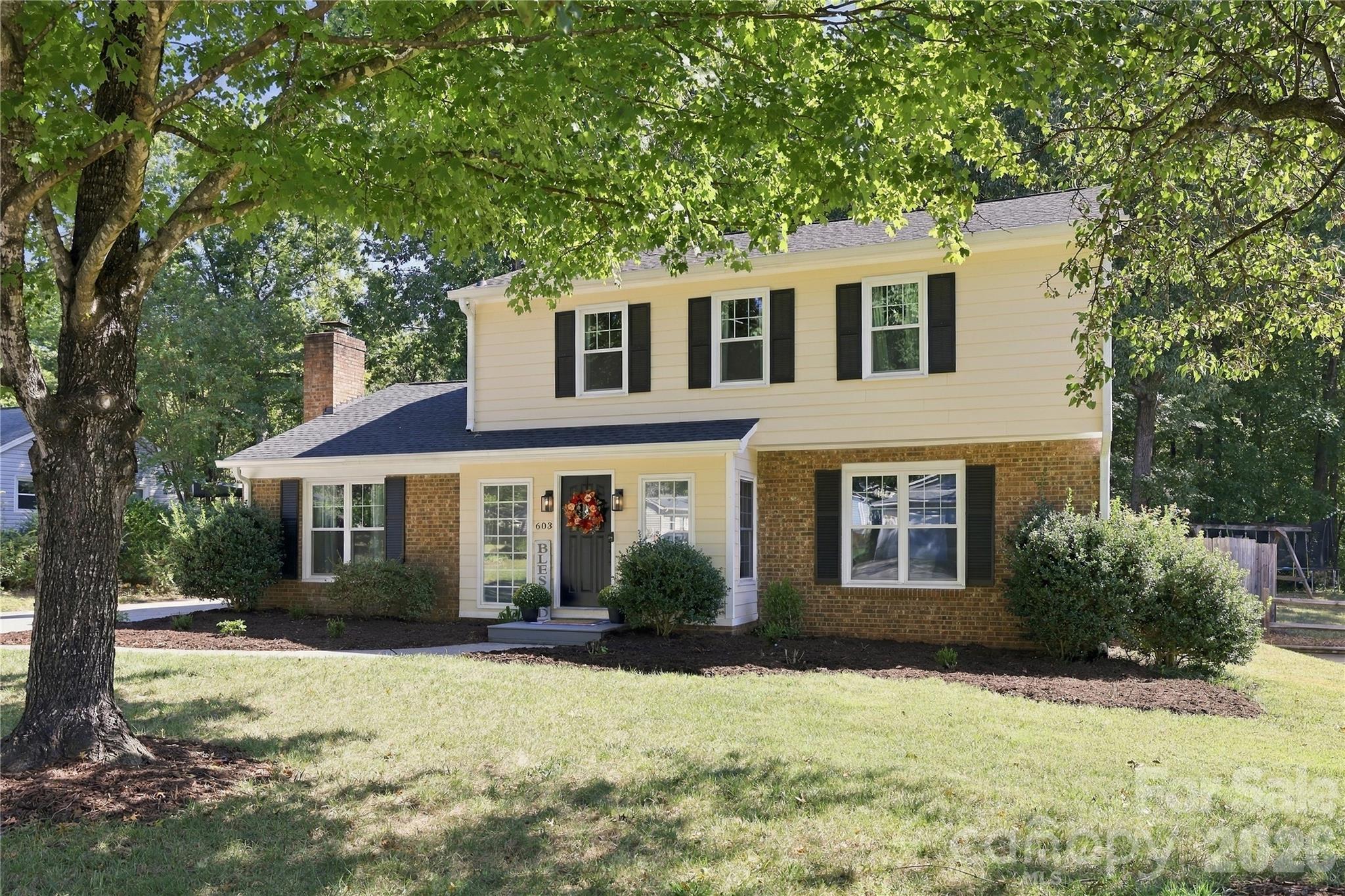 Single Family Residence at 603 Winter Wood Drive, Matthews, photo 2 of 48