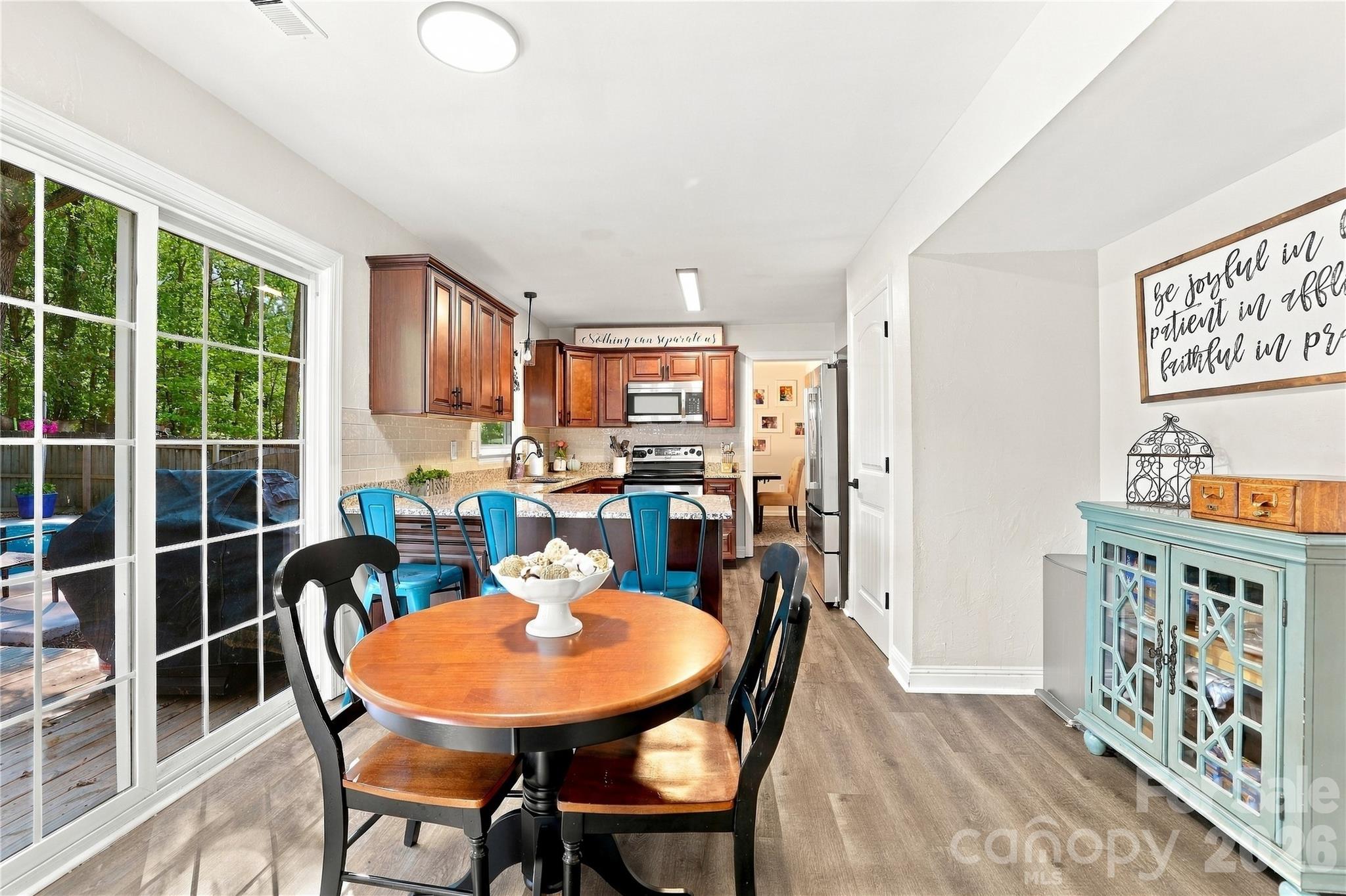 Single Family Residence at 603 Winter Wood Drive, Matthews, photo 16 of 48
