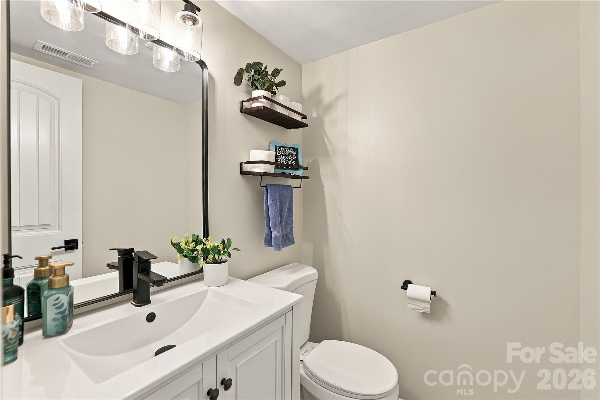 Single Family Residence at 603 Winter Wood Drive, Matthews, photo 22 of 48