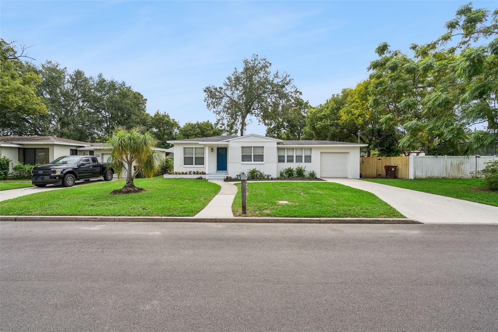Single Family Residence at 2808 E PINE ST, ORLANDO, photo 3 of 25